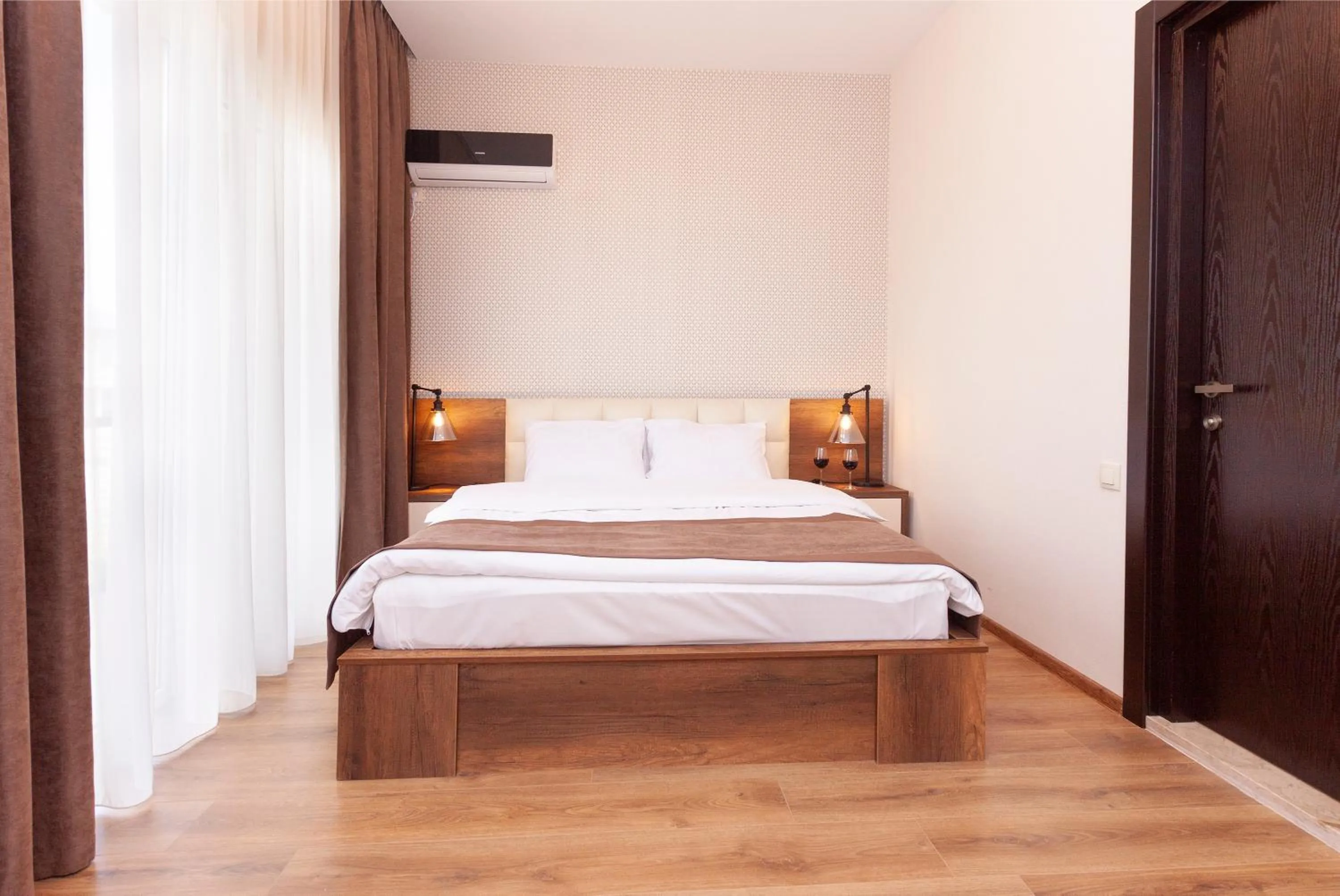 Bedroom, Bed in Hotel Amser