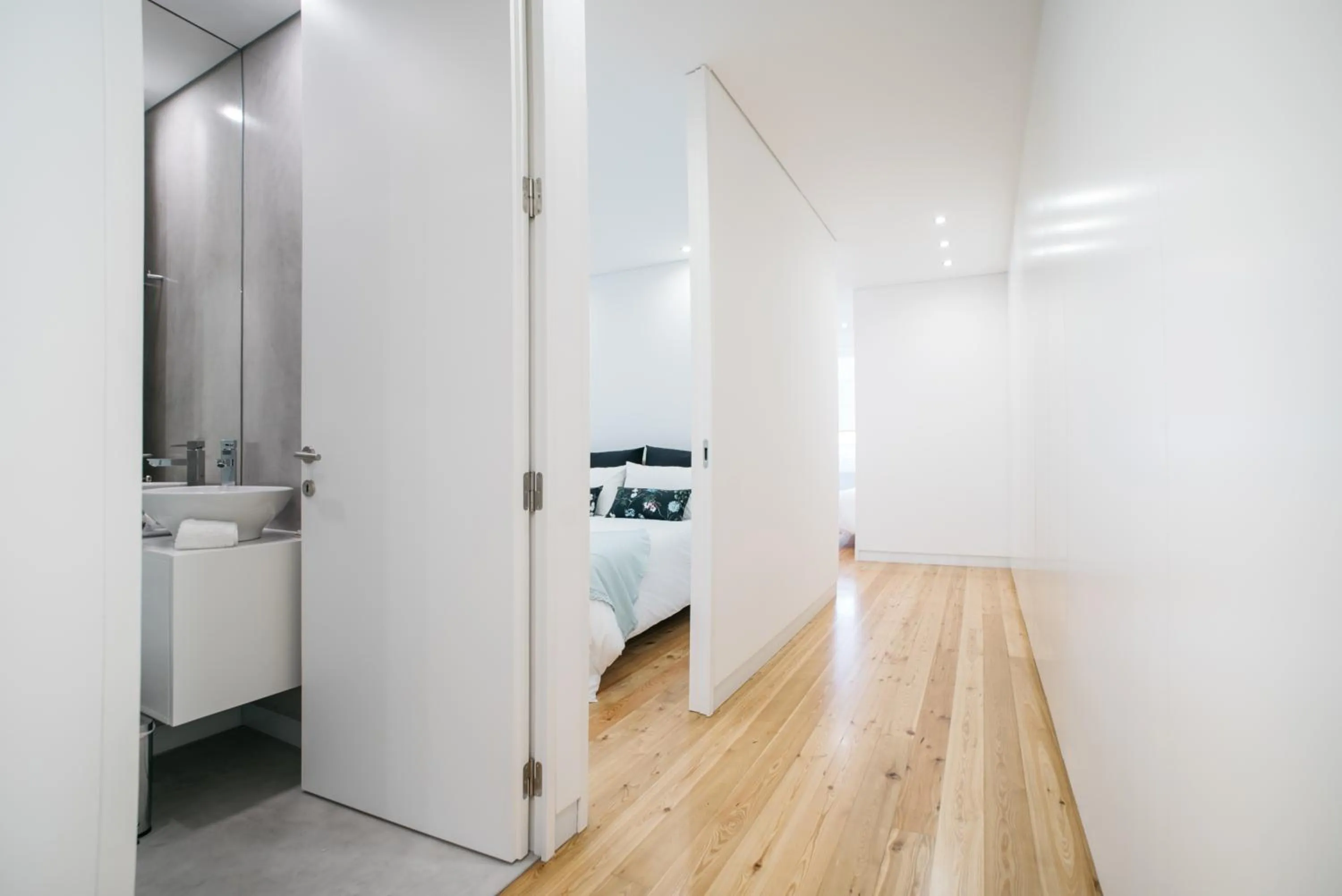 Bathroom in D'Autor Apartments Sá da Bandeira