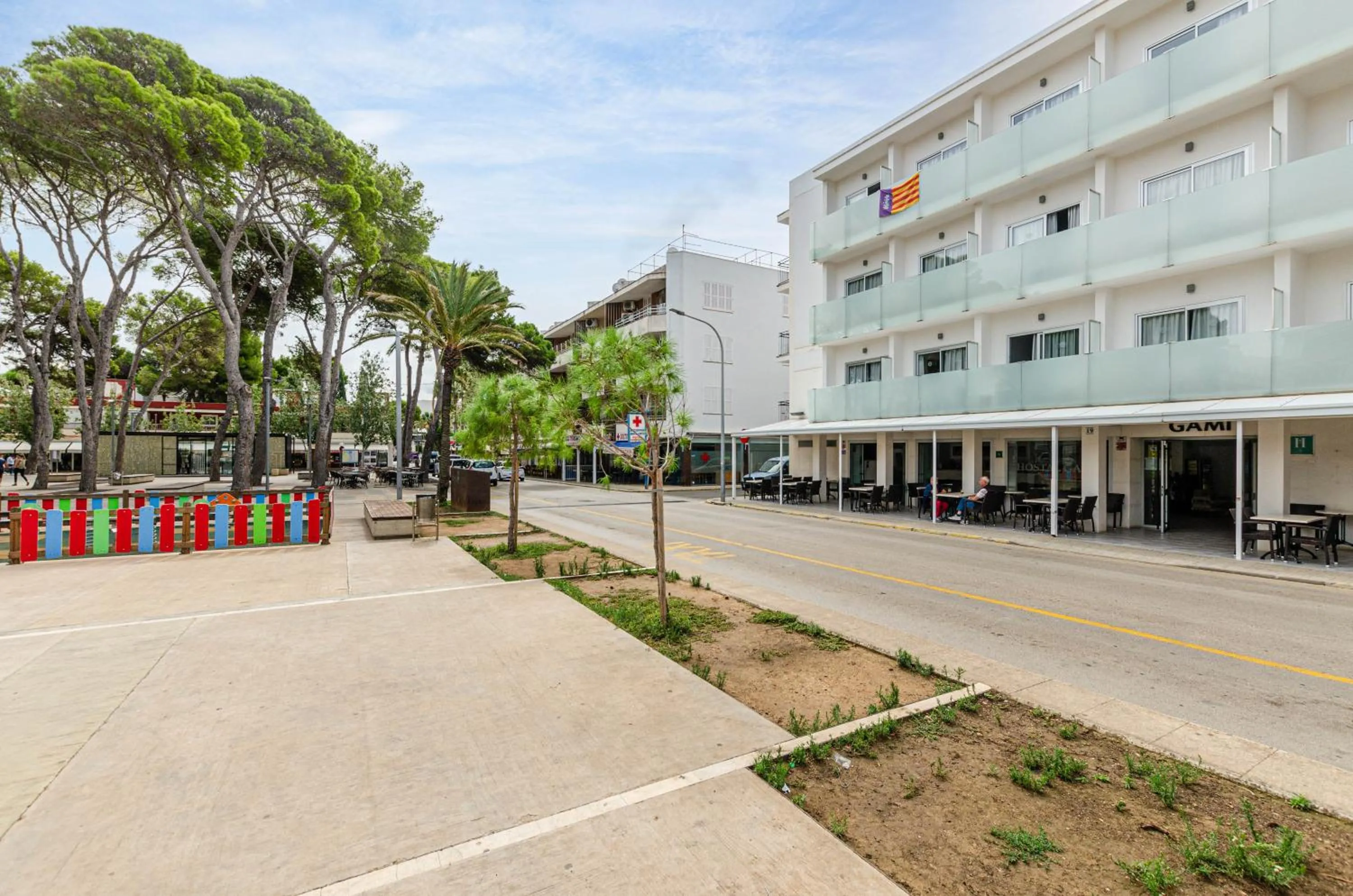 Facade/entrance in Hostal Gami Adults Only