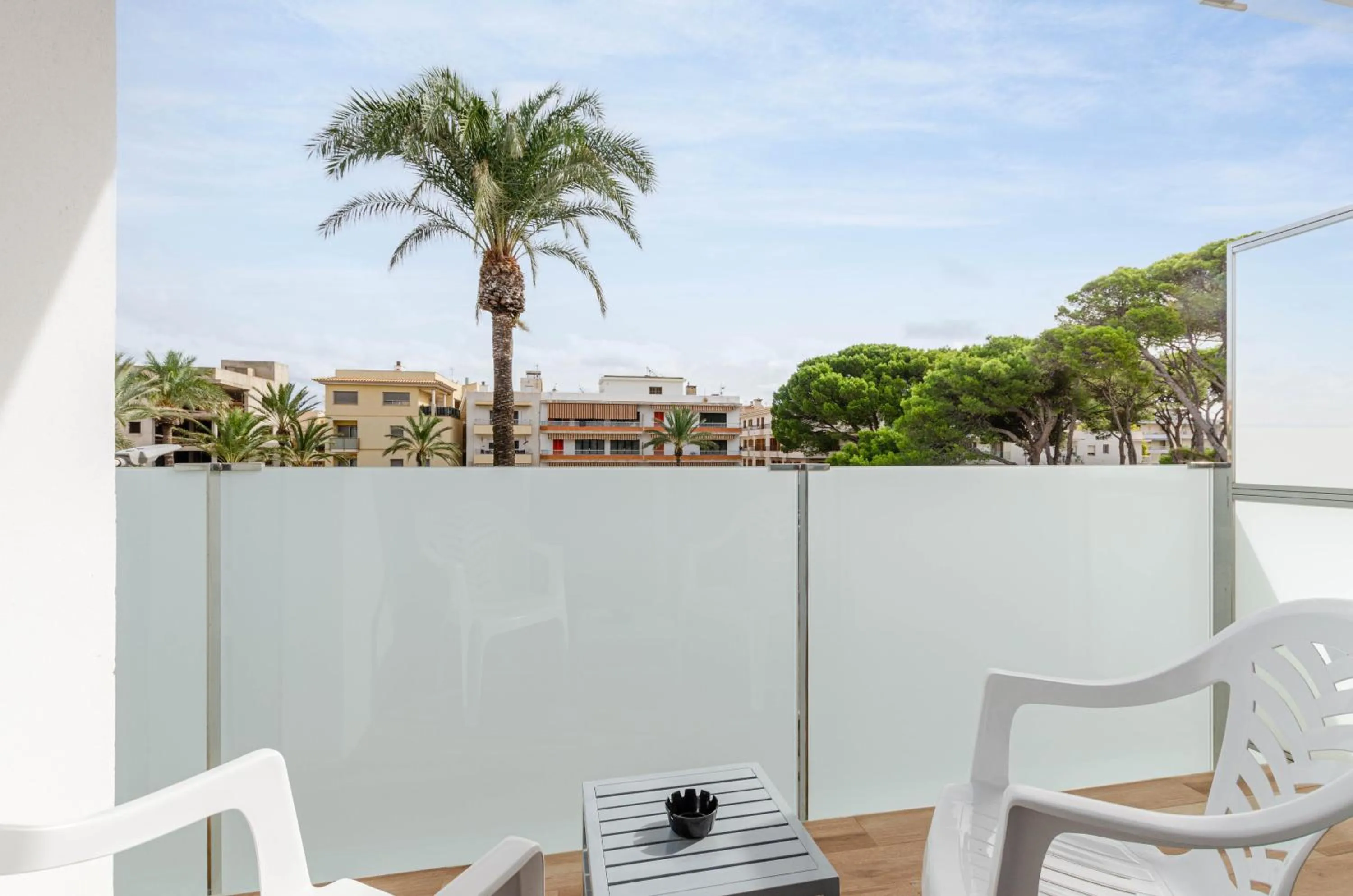 Balcony/Terrace in Hostal Gami Adults Only