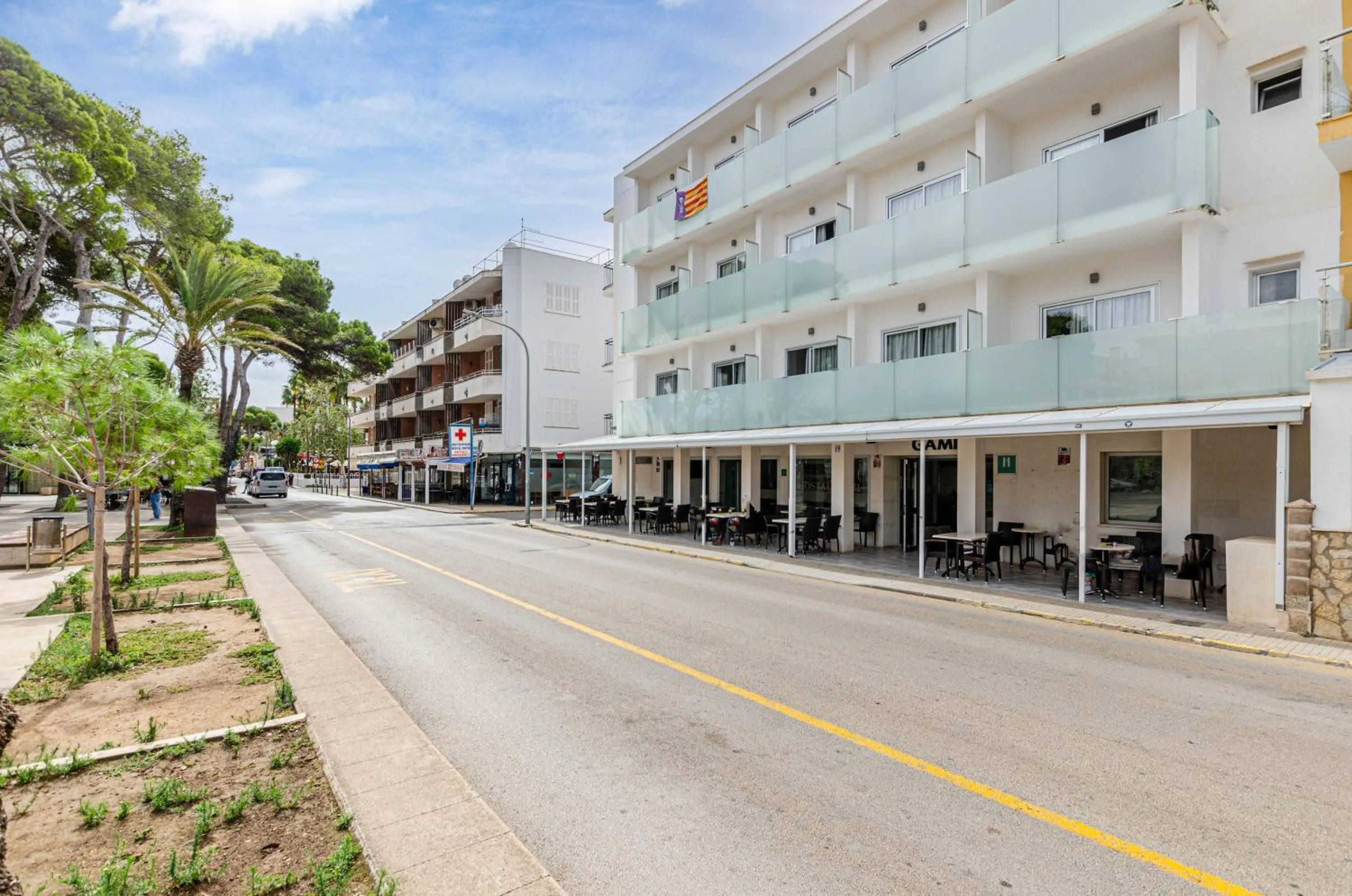 Facade/entrance in Hostal Gami Adults Only