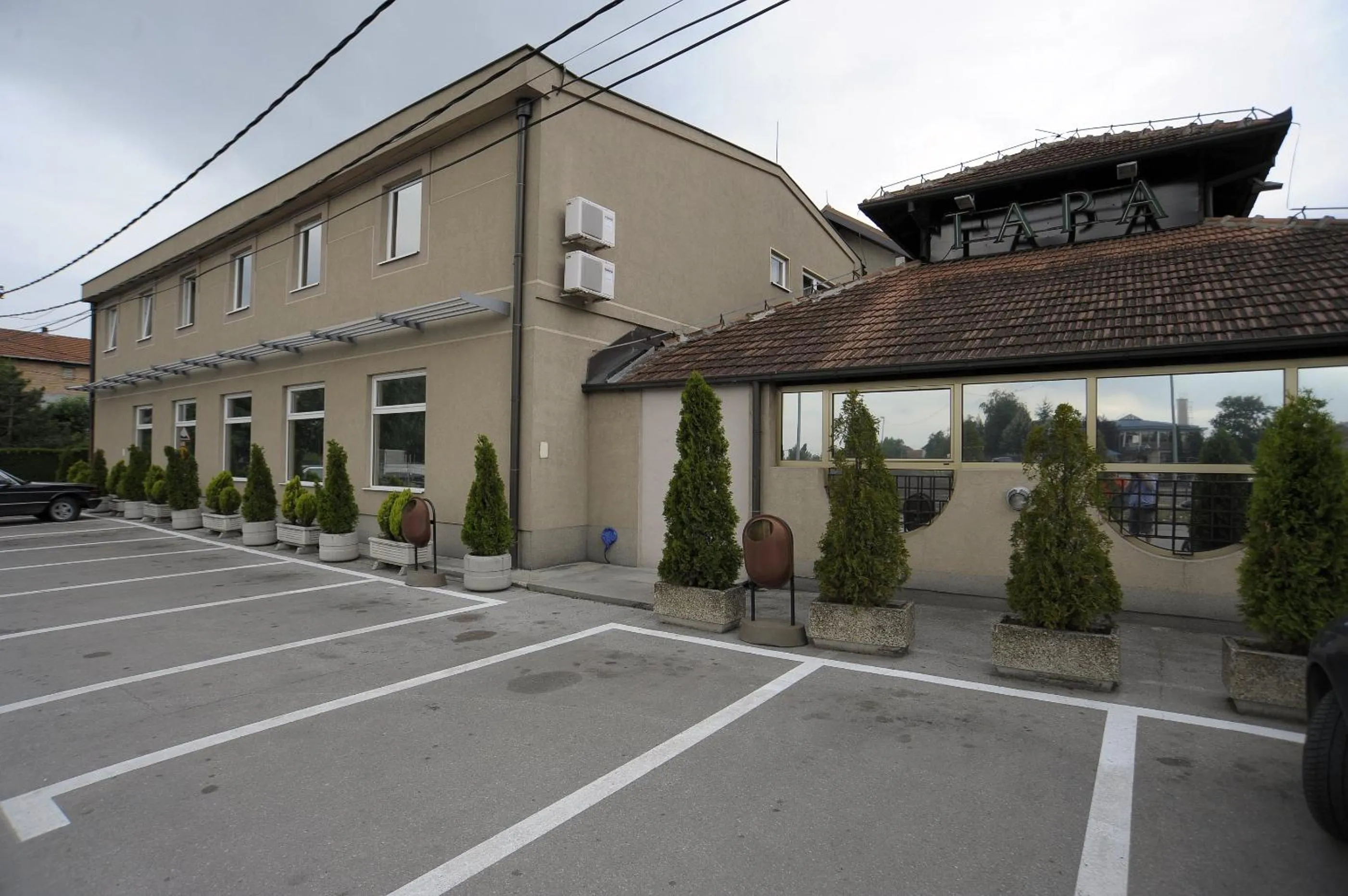 Property building in Accommodation Tara