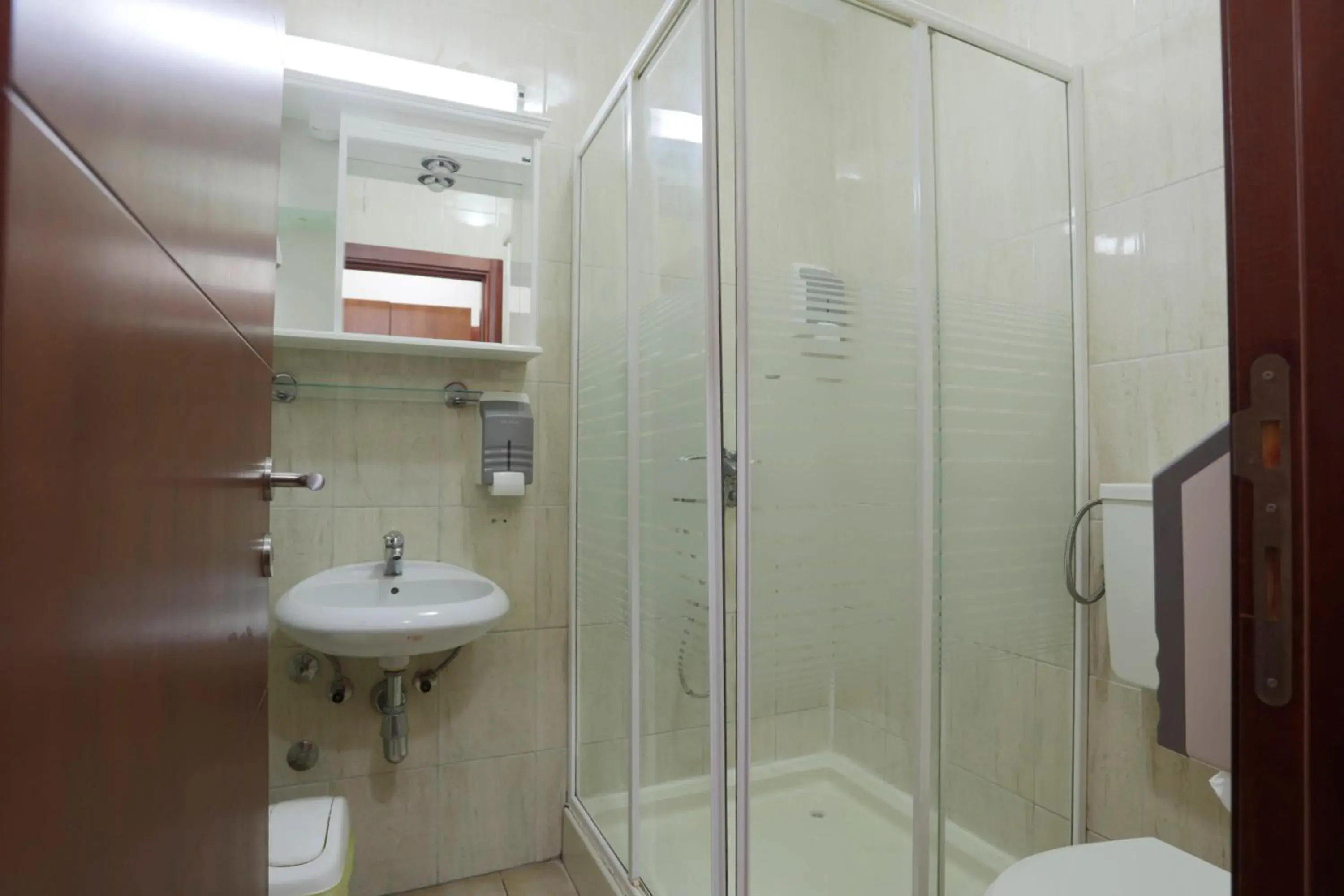 Twin Room in Accommodation Tara Twin Room in Accommodation Tara