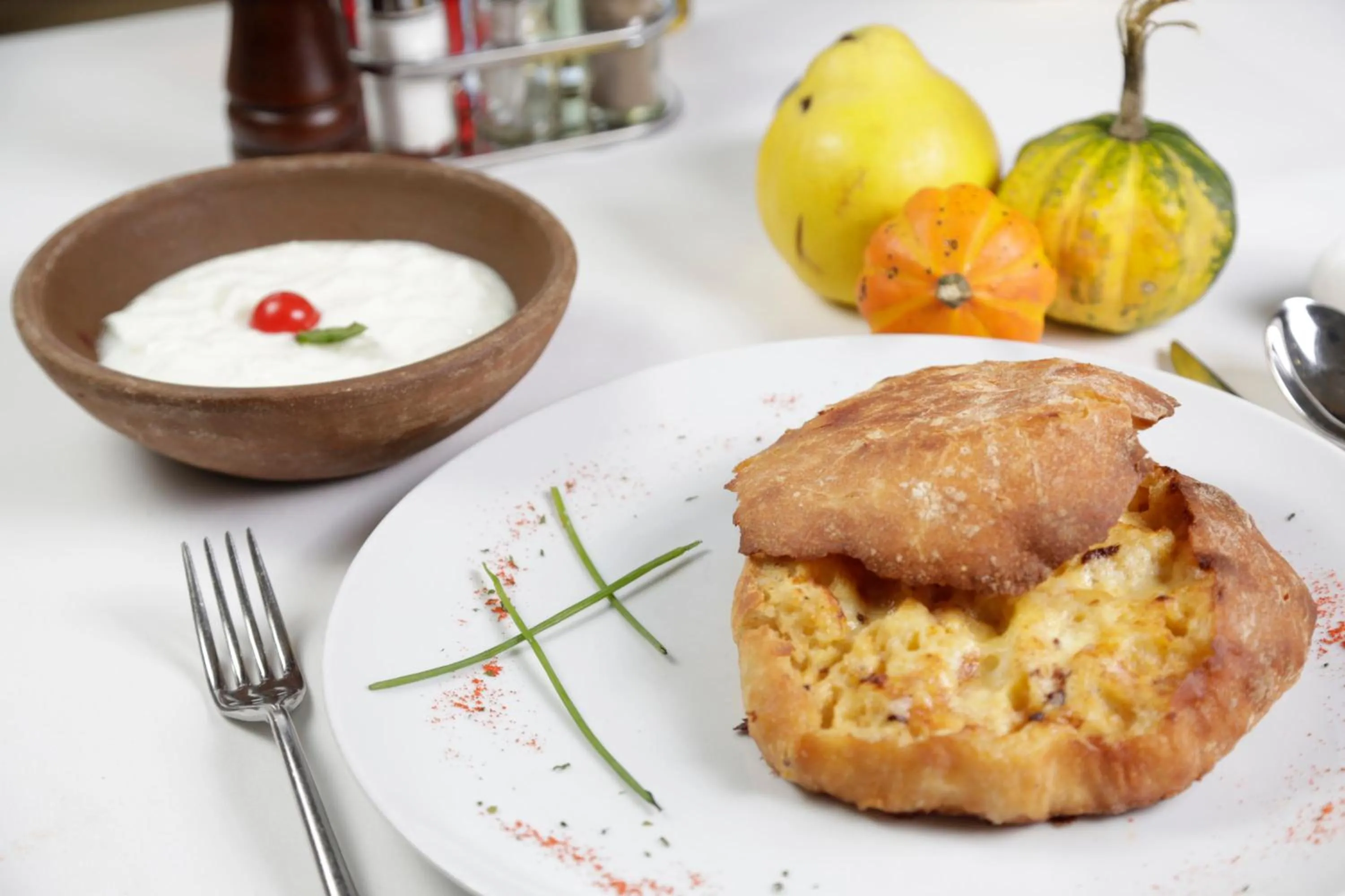 Breakfast in Accommodation Tara