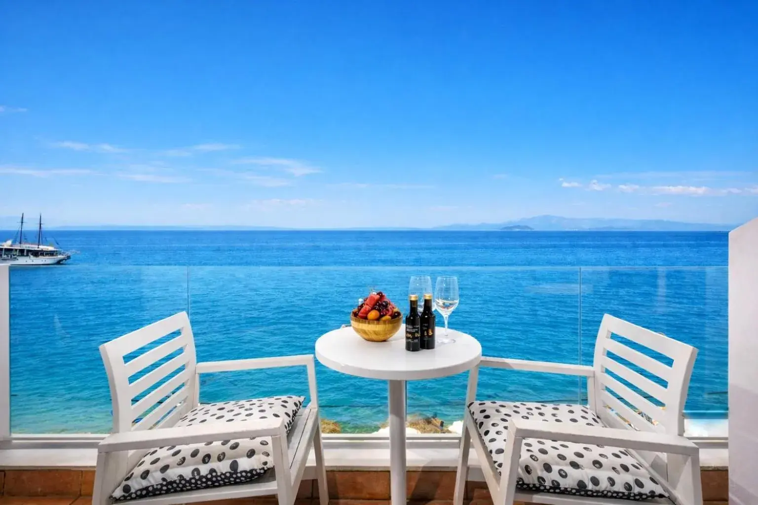 Junior Suite with Sea View in Marabou Hotel Junior Suite with Sea View in Marabou Hotel