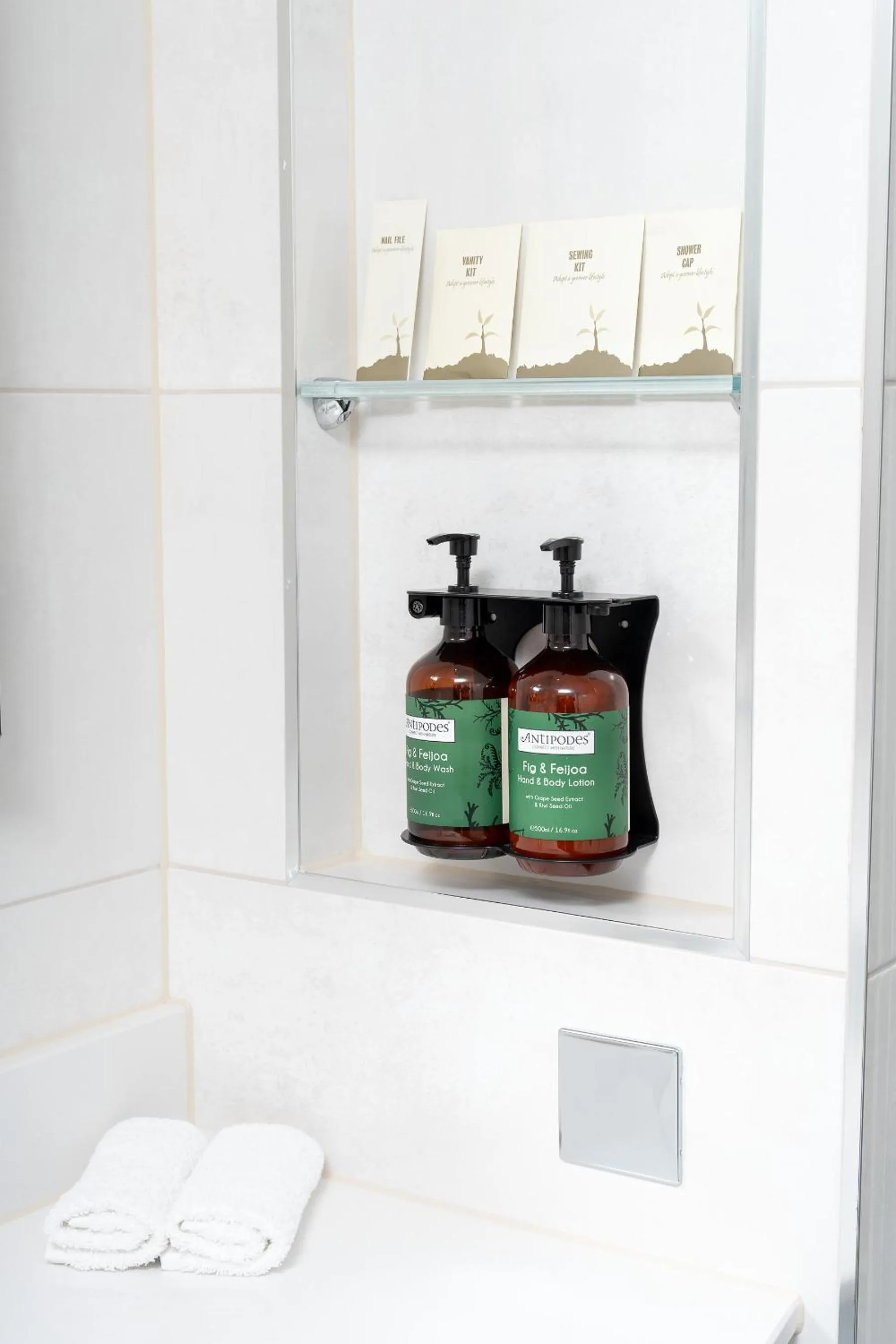 Bathroom in Hyatt Regency London Albert Embankment