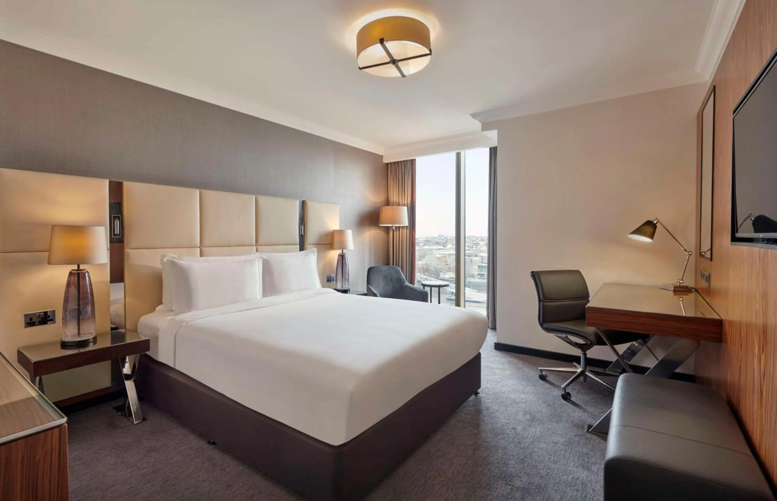 Bedroom, Bed in Hyatt Regency London Albert Embankment