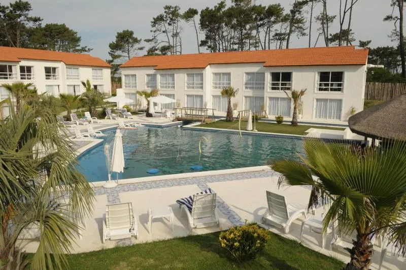 Swimming pool in Punta del Este Arenas Hotel