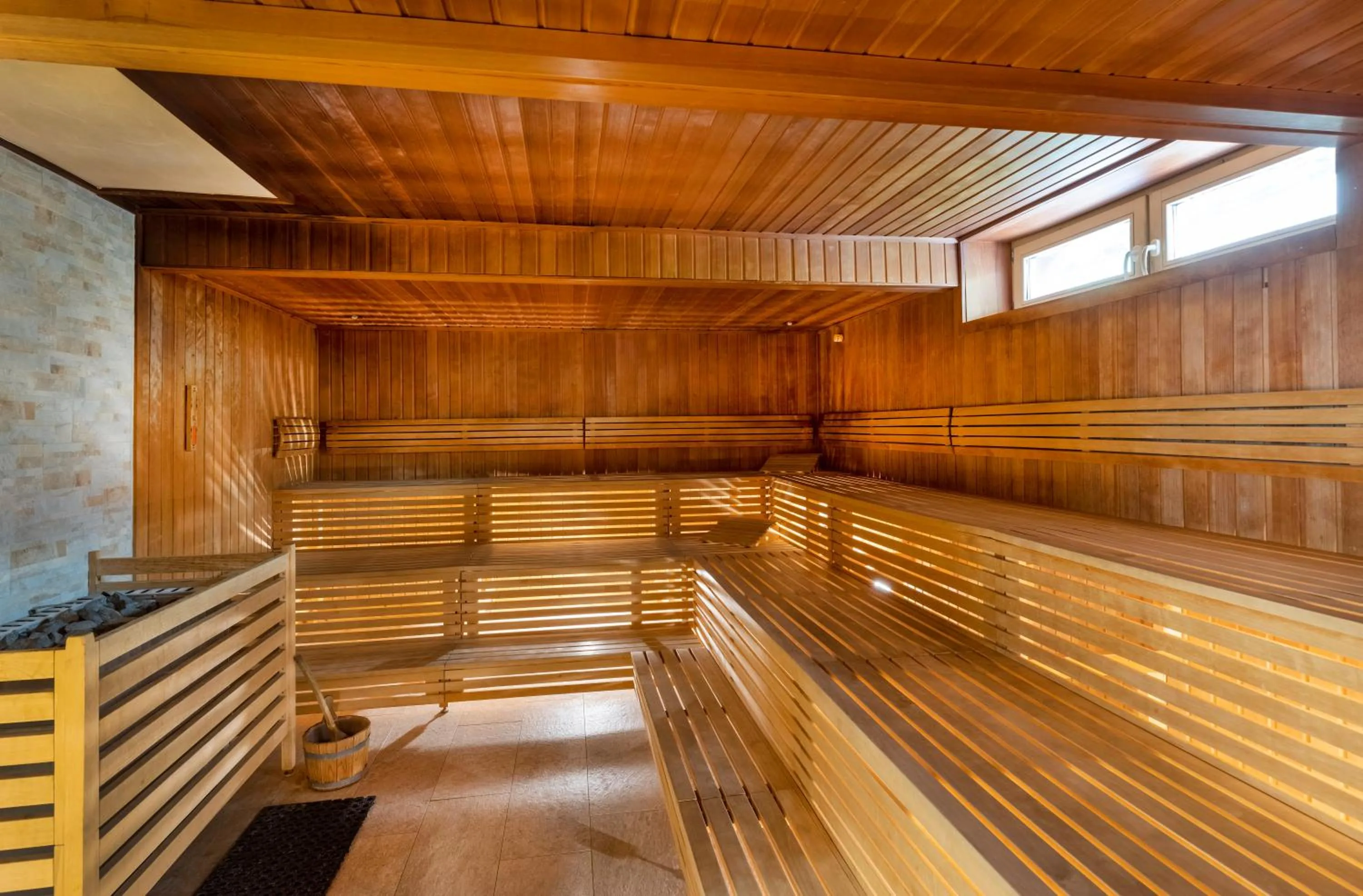Sauna in JUFA Hotel Bruck an der Mur - im Weitental