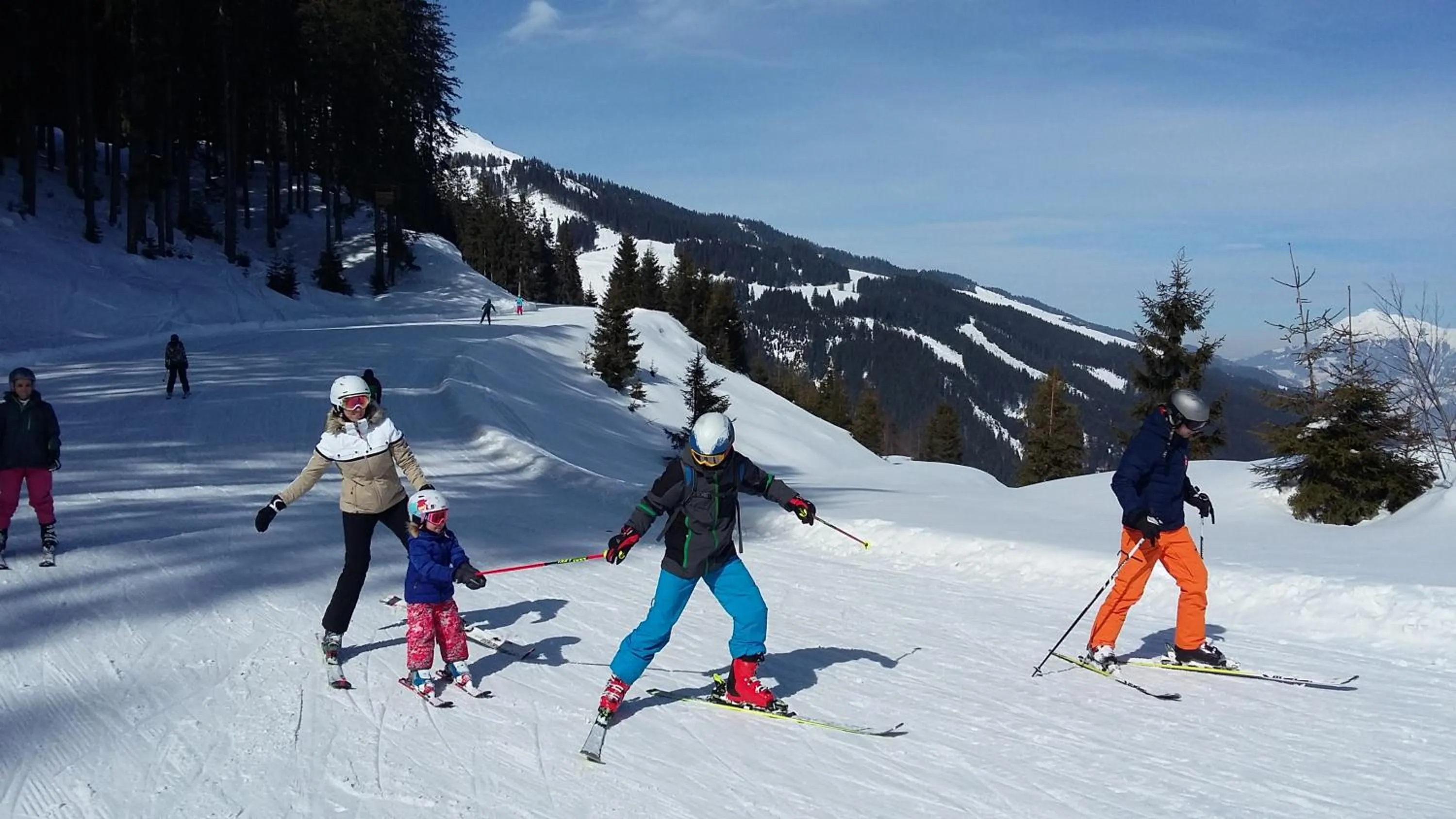 Skiing in Alphotel Mittersill