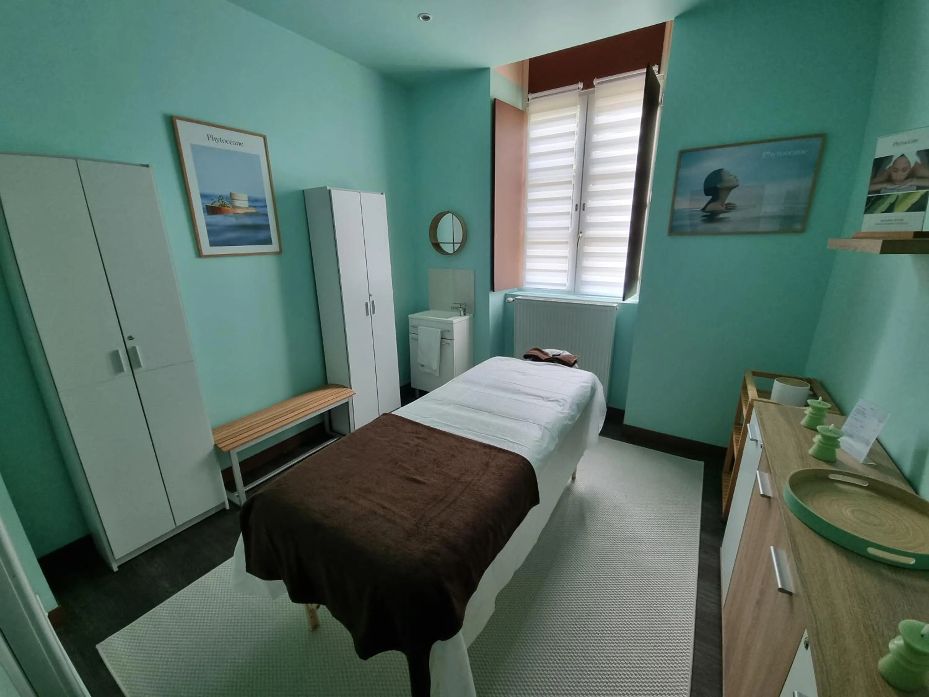 Massage in Brit Hotel Spa Le Connetable