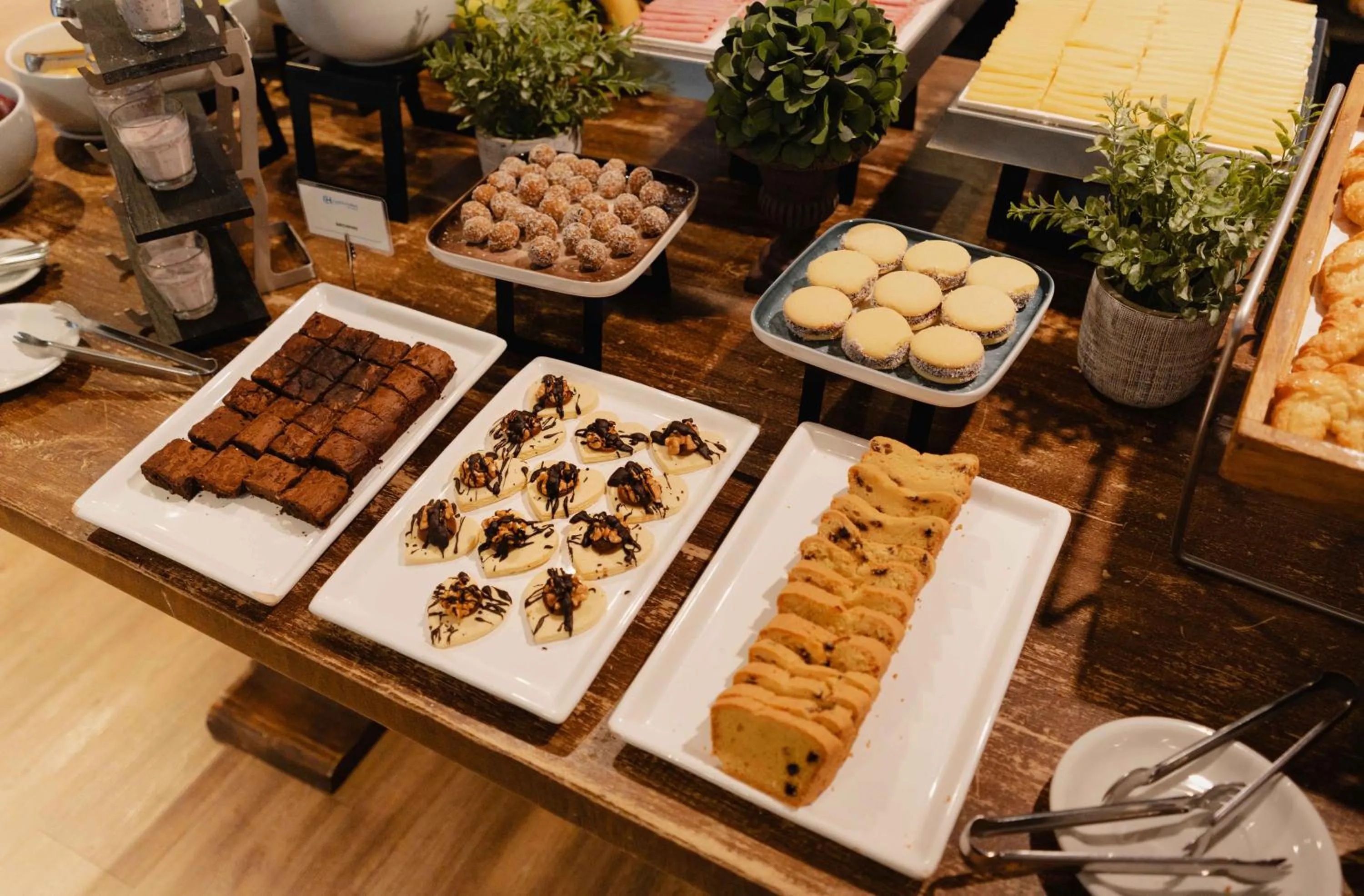 Food in Cyan Soho Neuquén Hotel