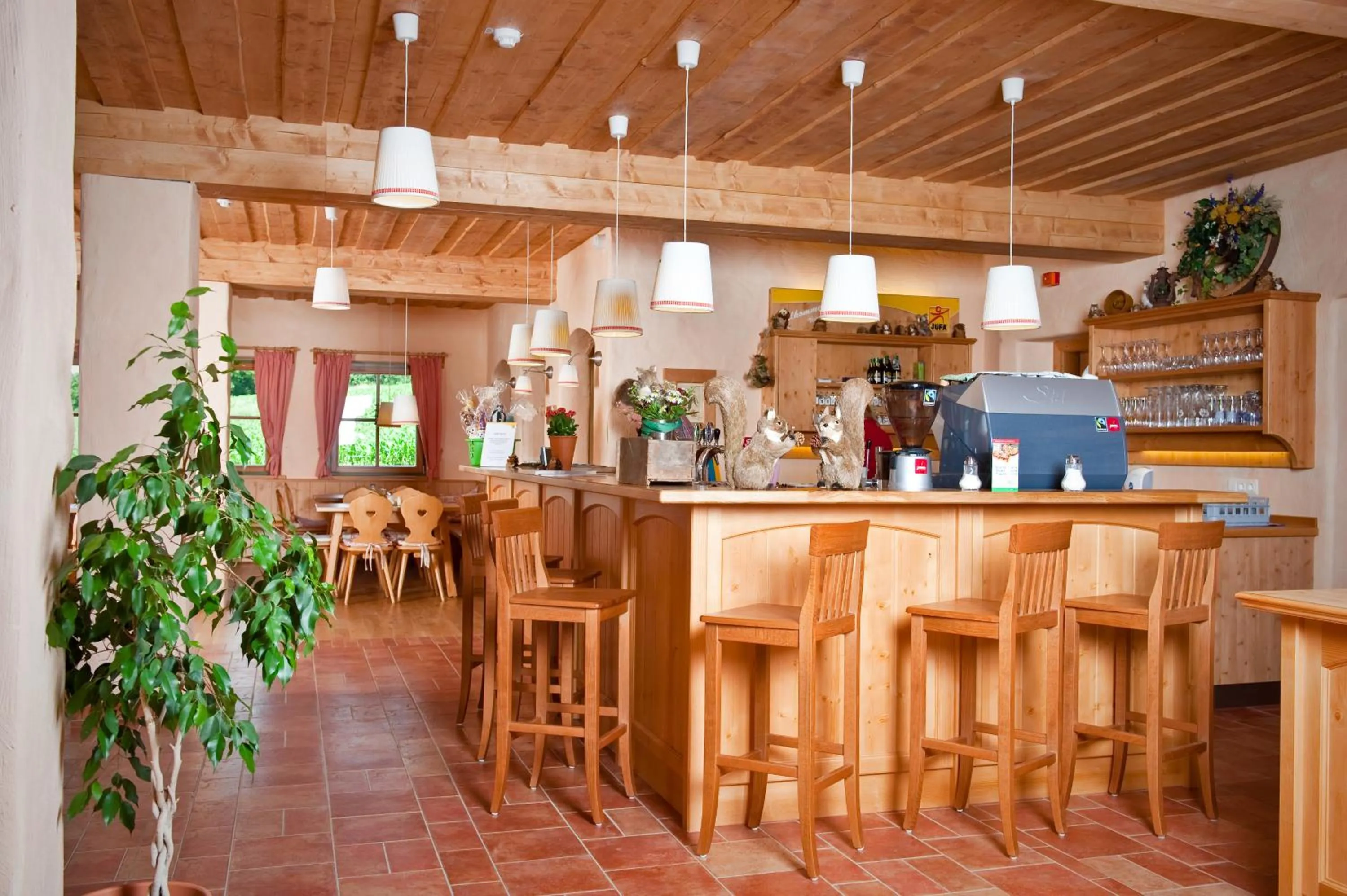 Restaurant/places to eat in JUFA Hotel Tieschen