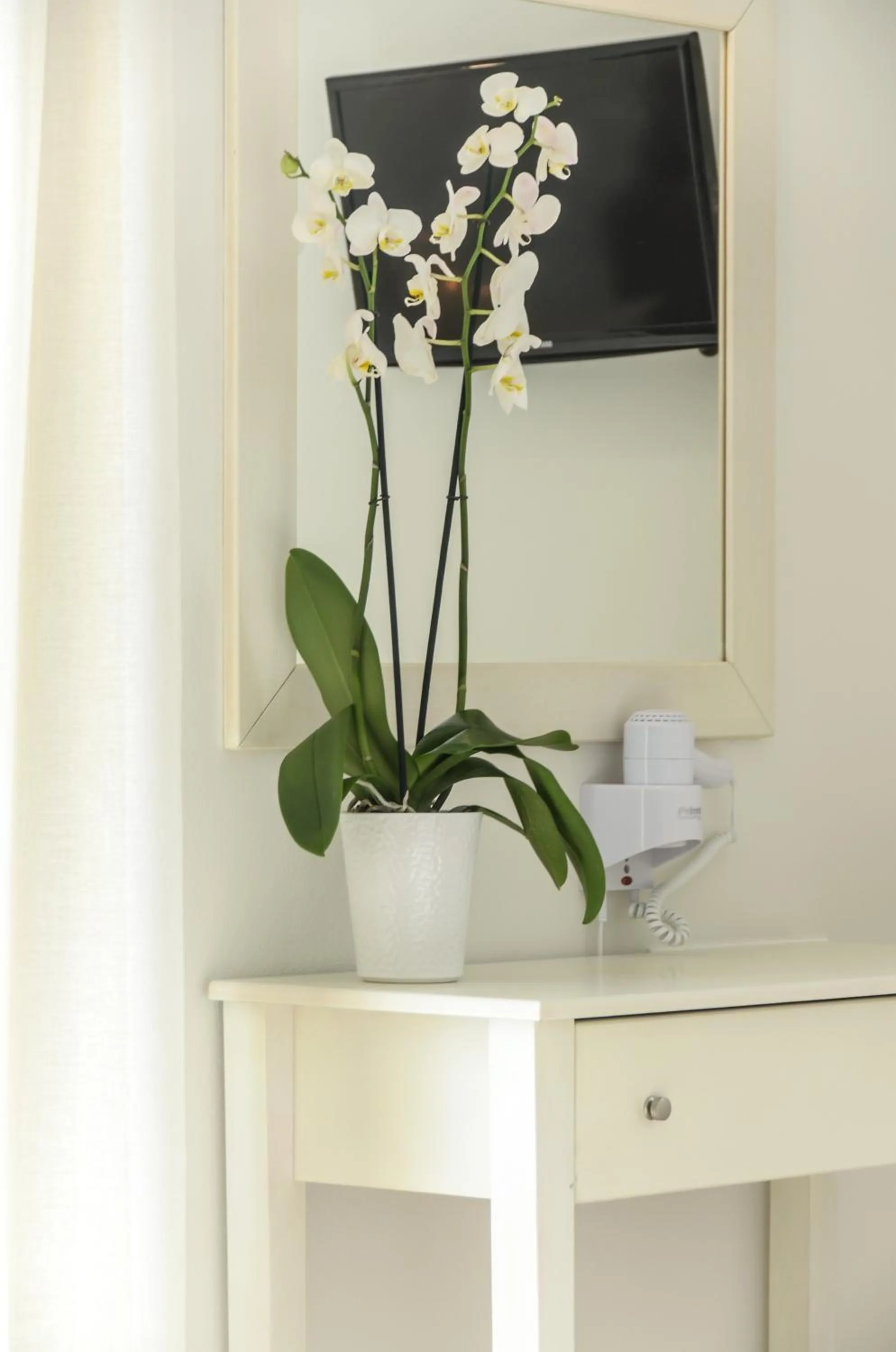 Toilet in Perla Hotel