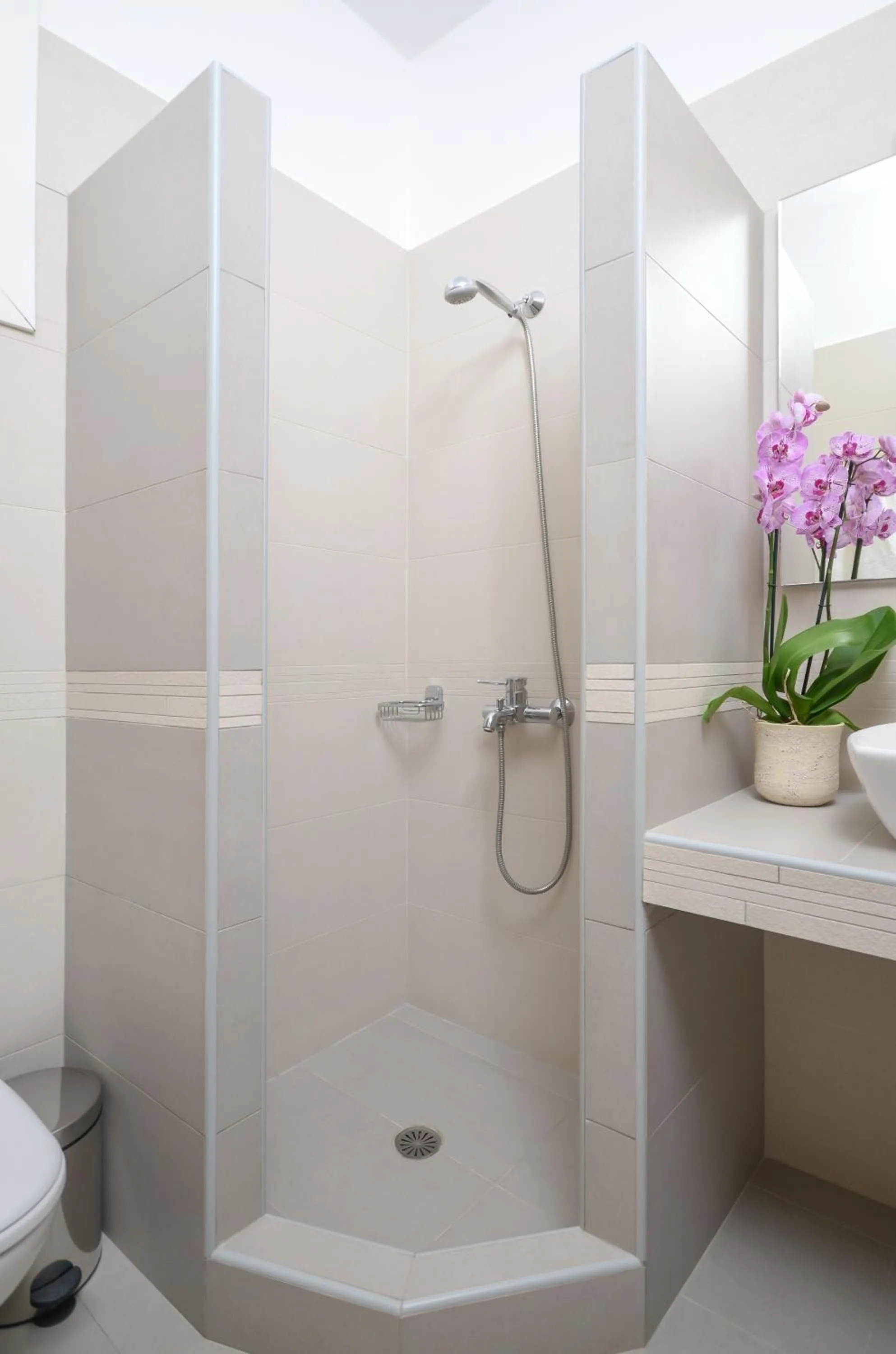 Shower in Perla Hotel