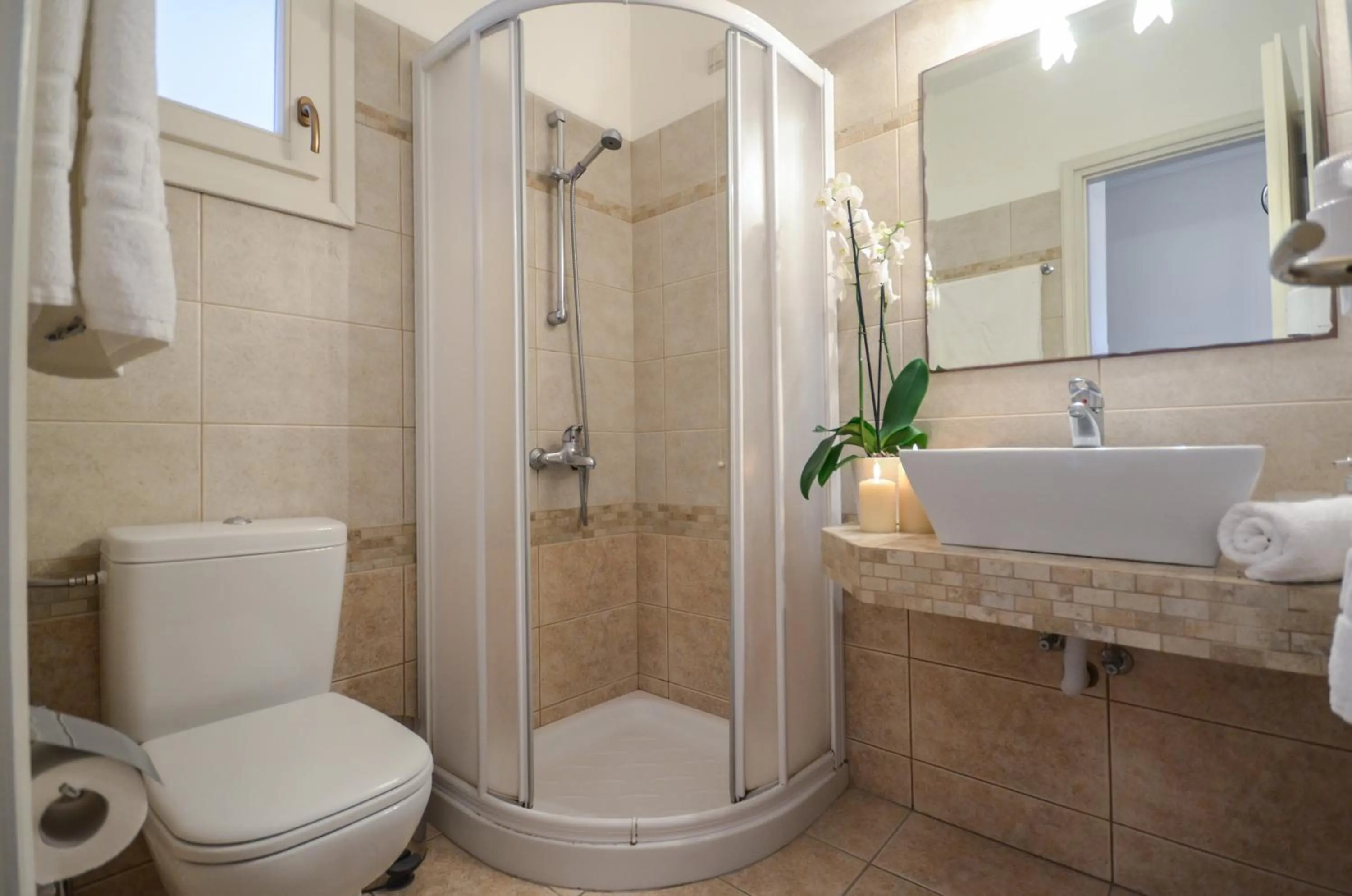 Bathroom in Perla Hotel