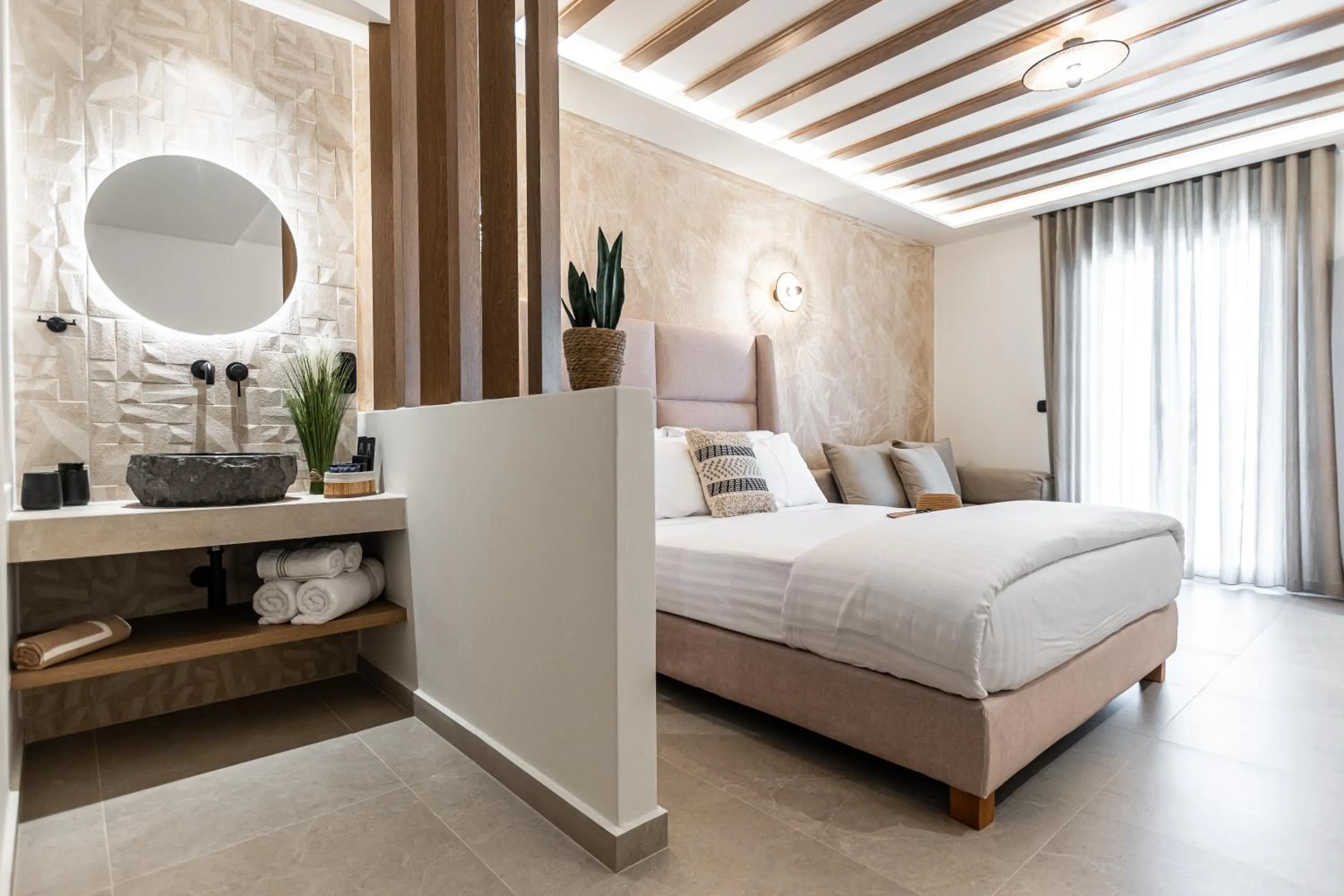 Photo of the whole room, Bed in Perla Hotel