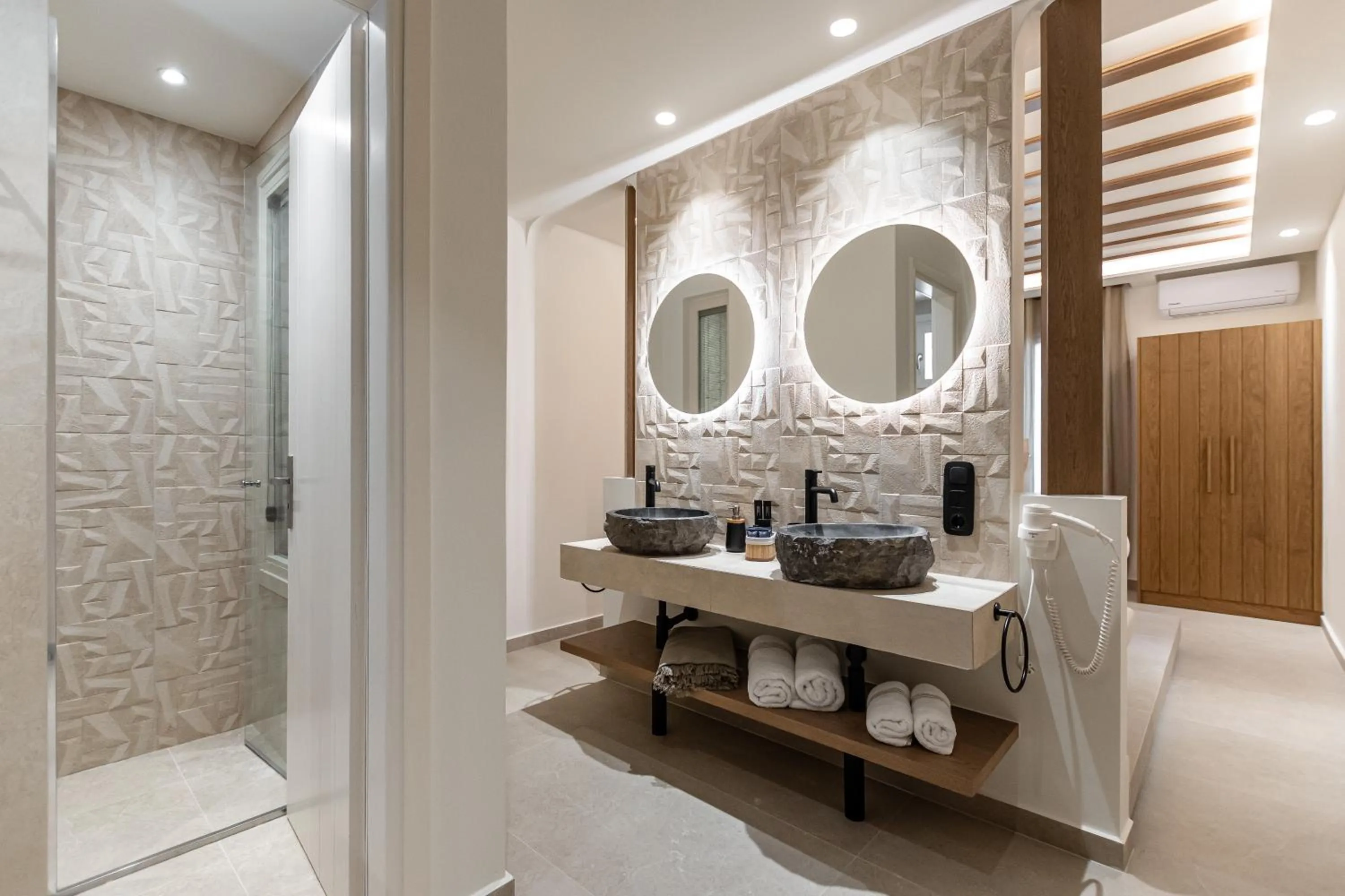 Shower in Perla Hotel