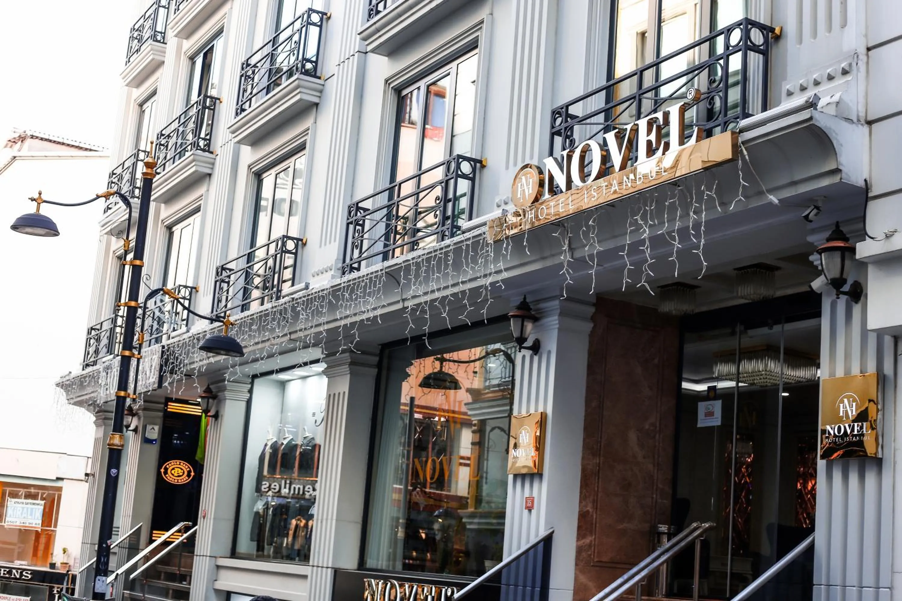 Facade/entrance in Novelty Hotel