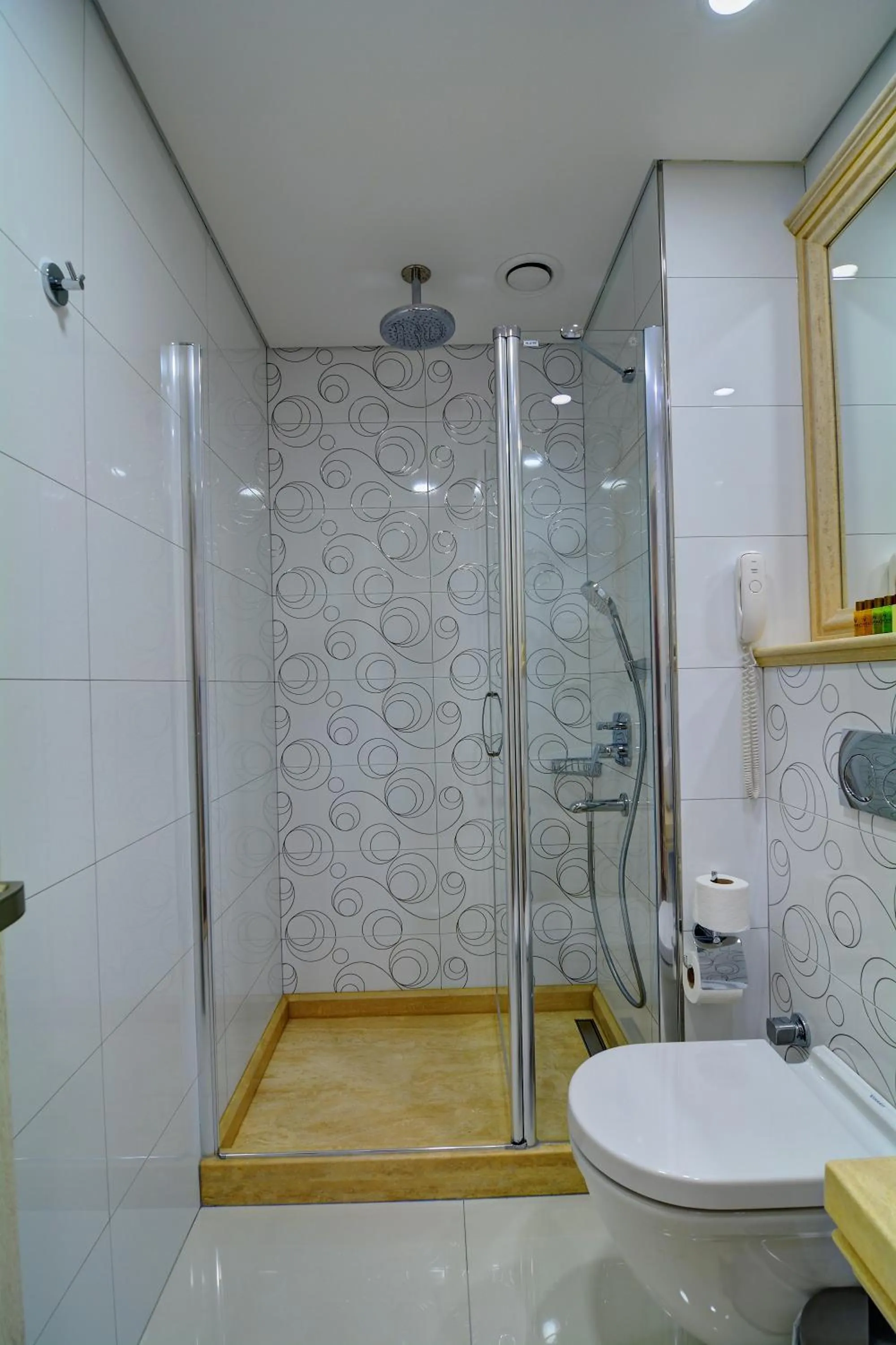 Shower in Novelty Hotel