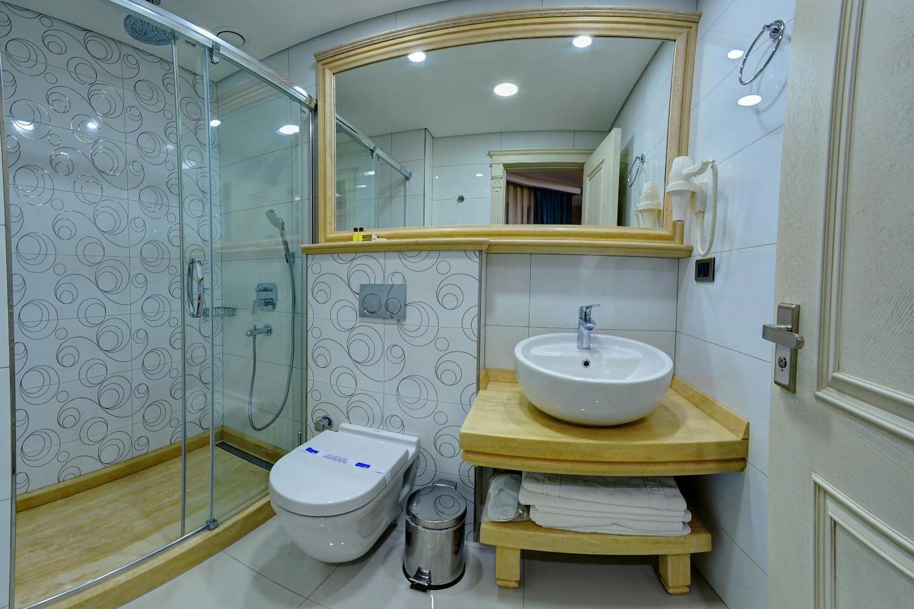 Shower in Novelty Hotel