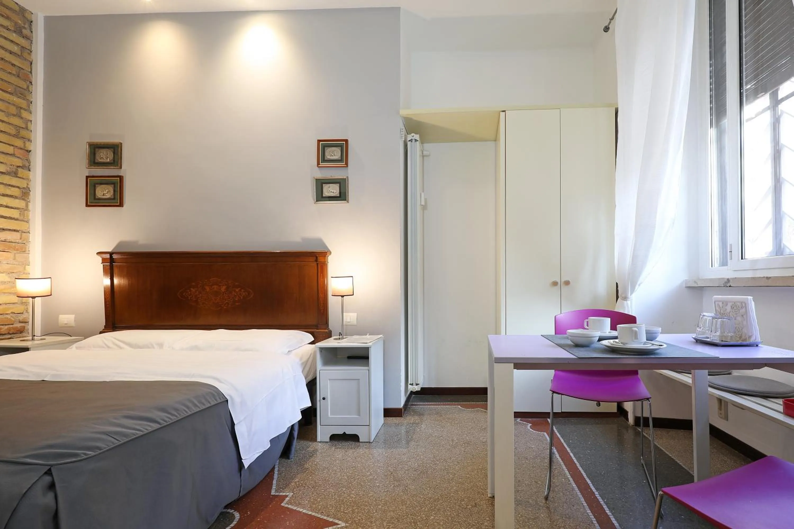 Bed in Maison Colosseo (Via dei Querceti 24)