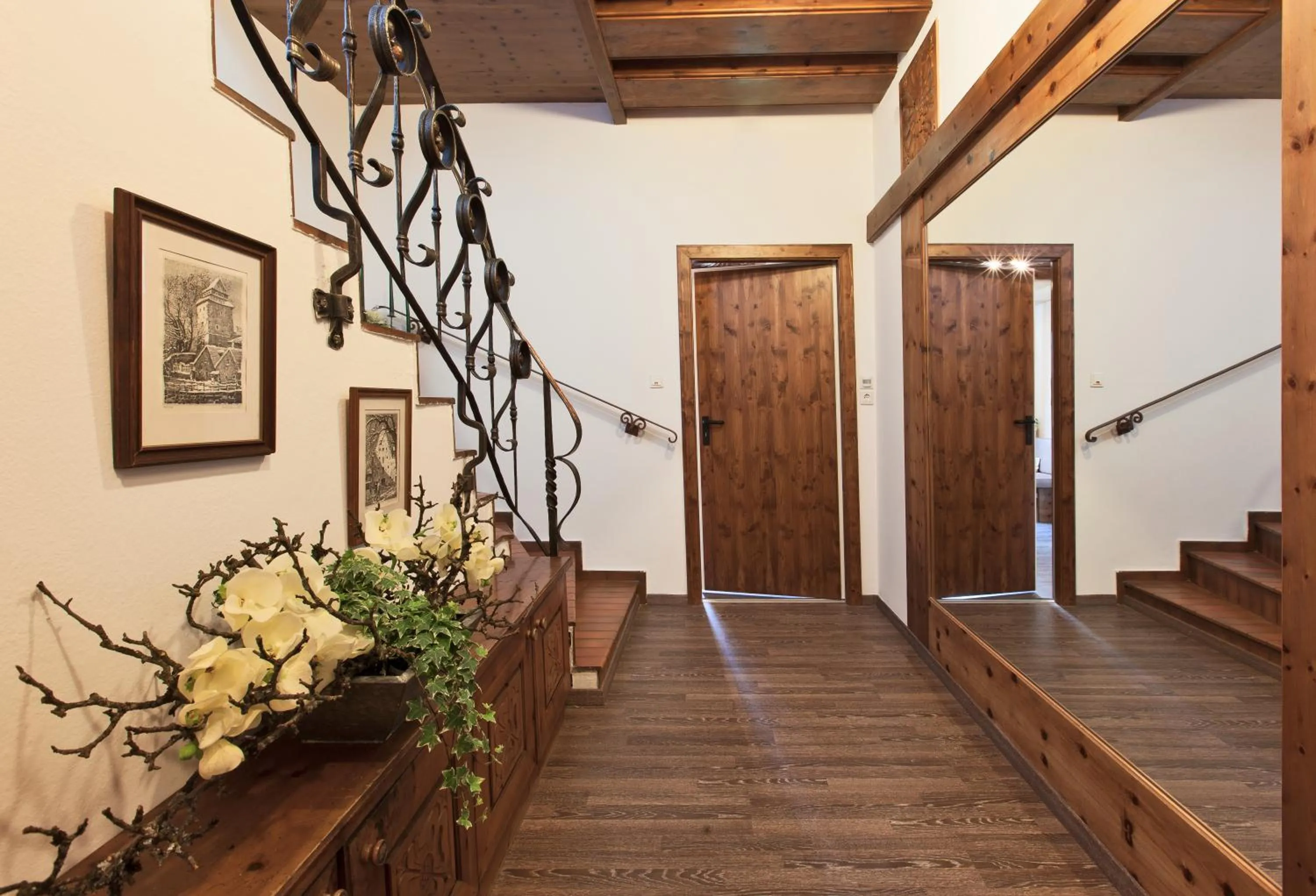 Decorative detail in Hotel Altmünsterhof