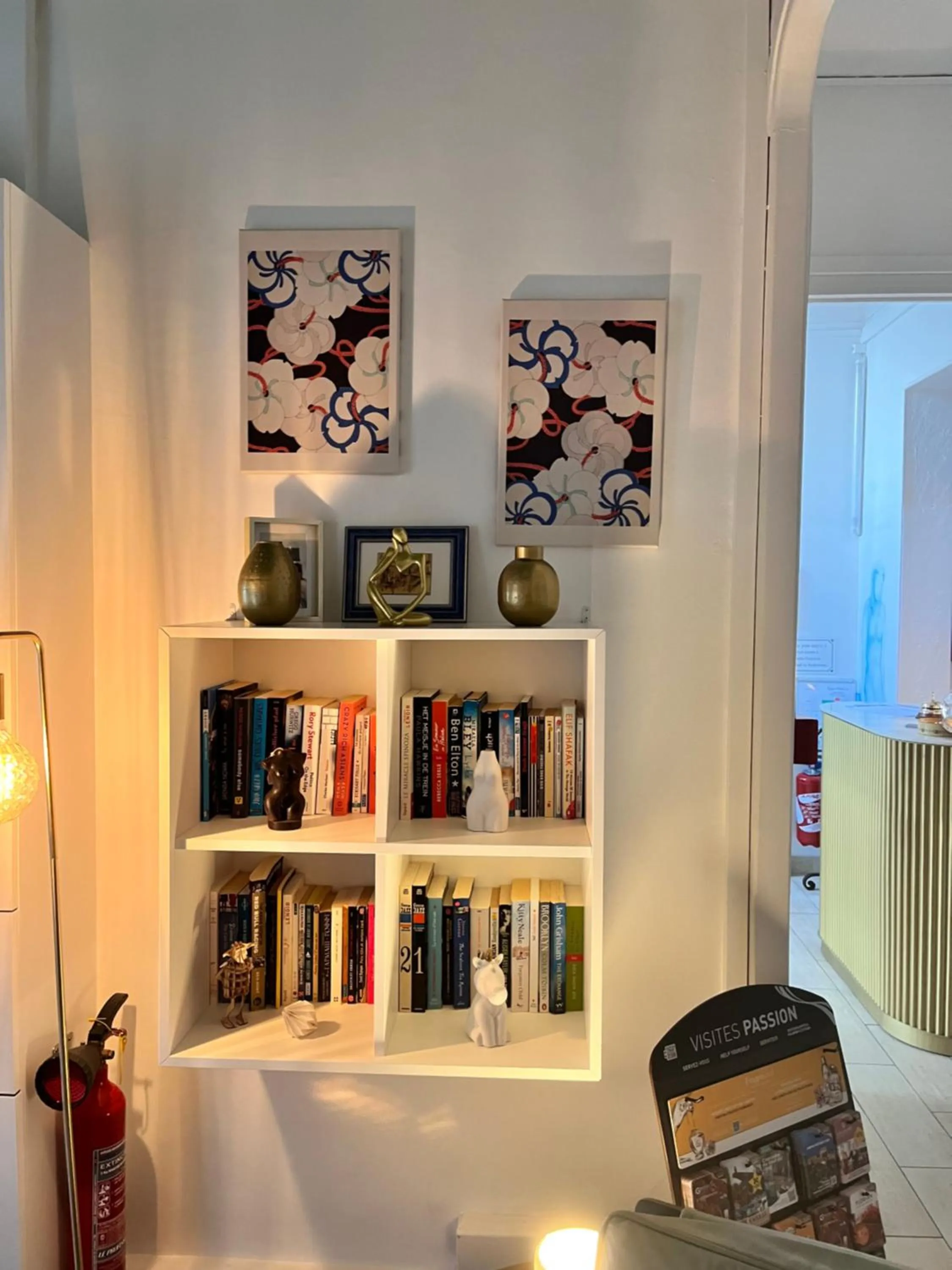 Living room in Hôtel Eden - La Baigneuse