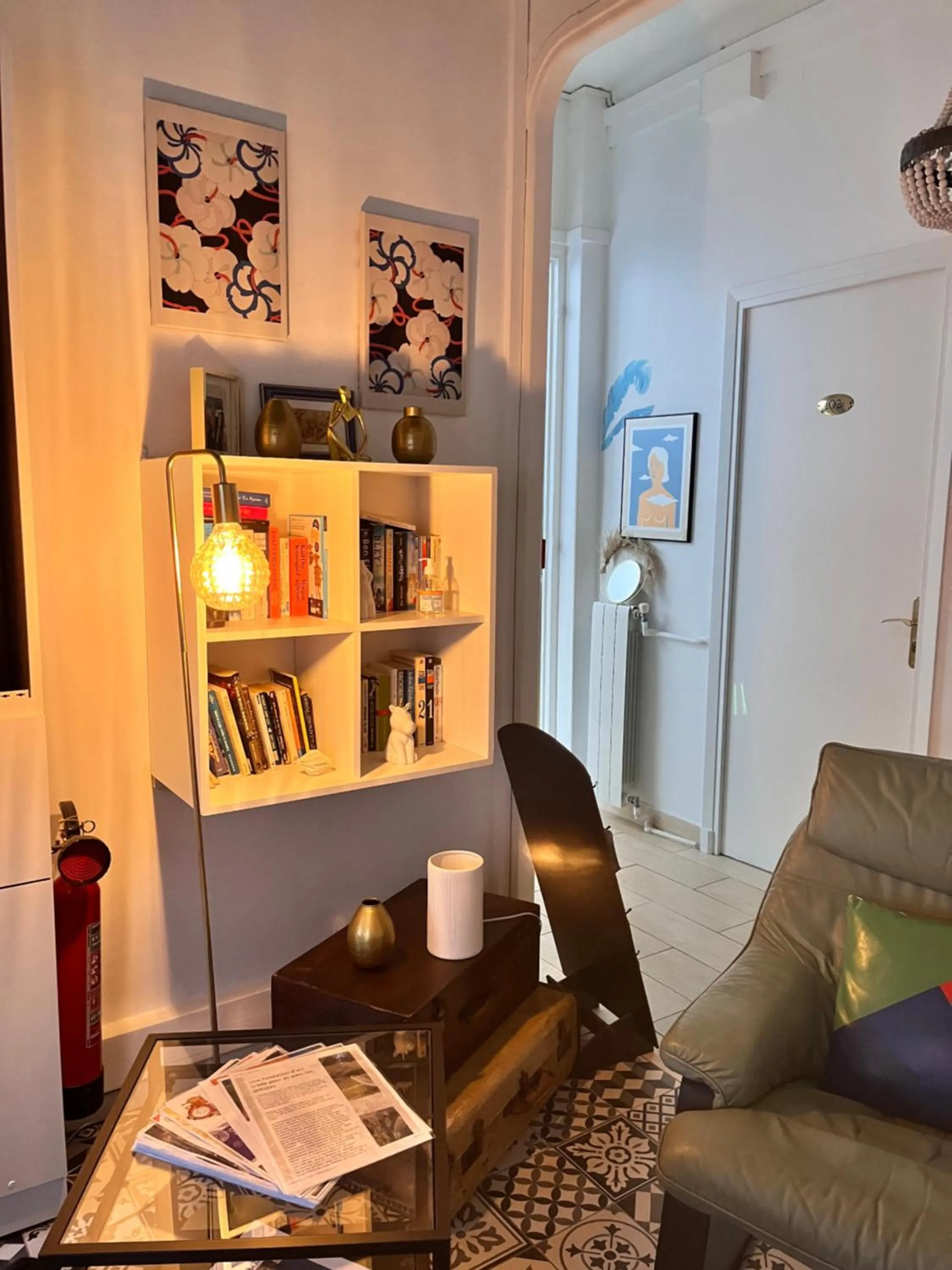 Seating area in Hôtel Eden - La Baigneuse