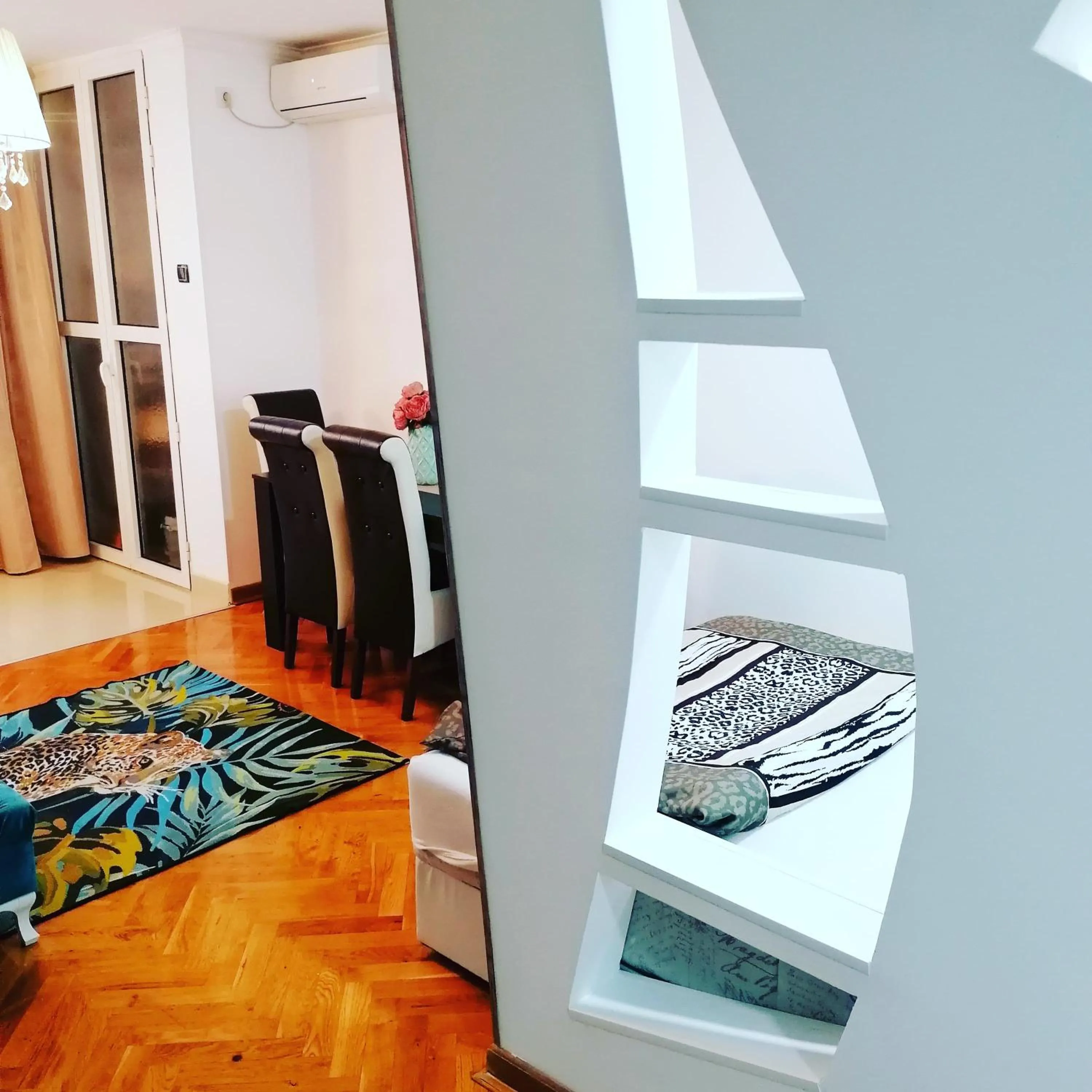 Bed in Marina Jacuzzi Apartment free parking