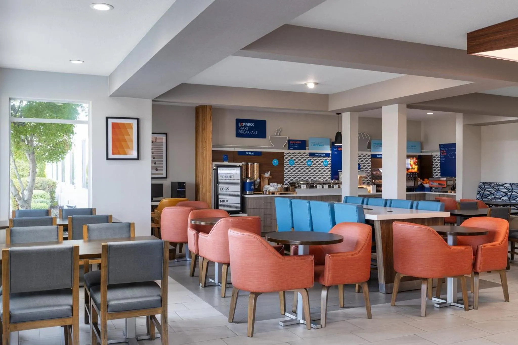 Breakfast in Holiday Inn Express Redding North by IHG