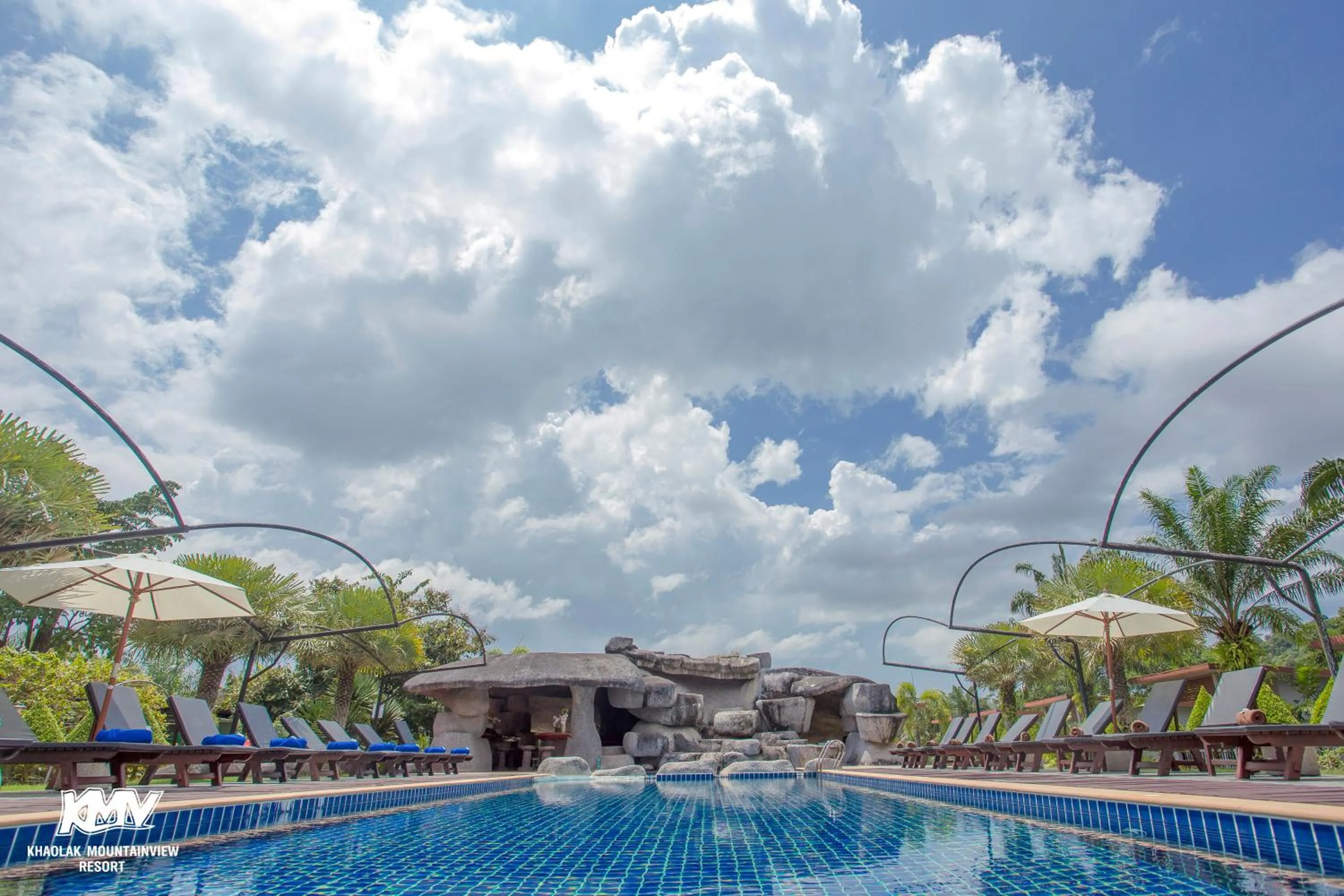 Pool view in Khaolak Mountain View