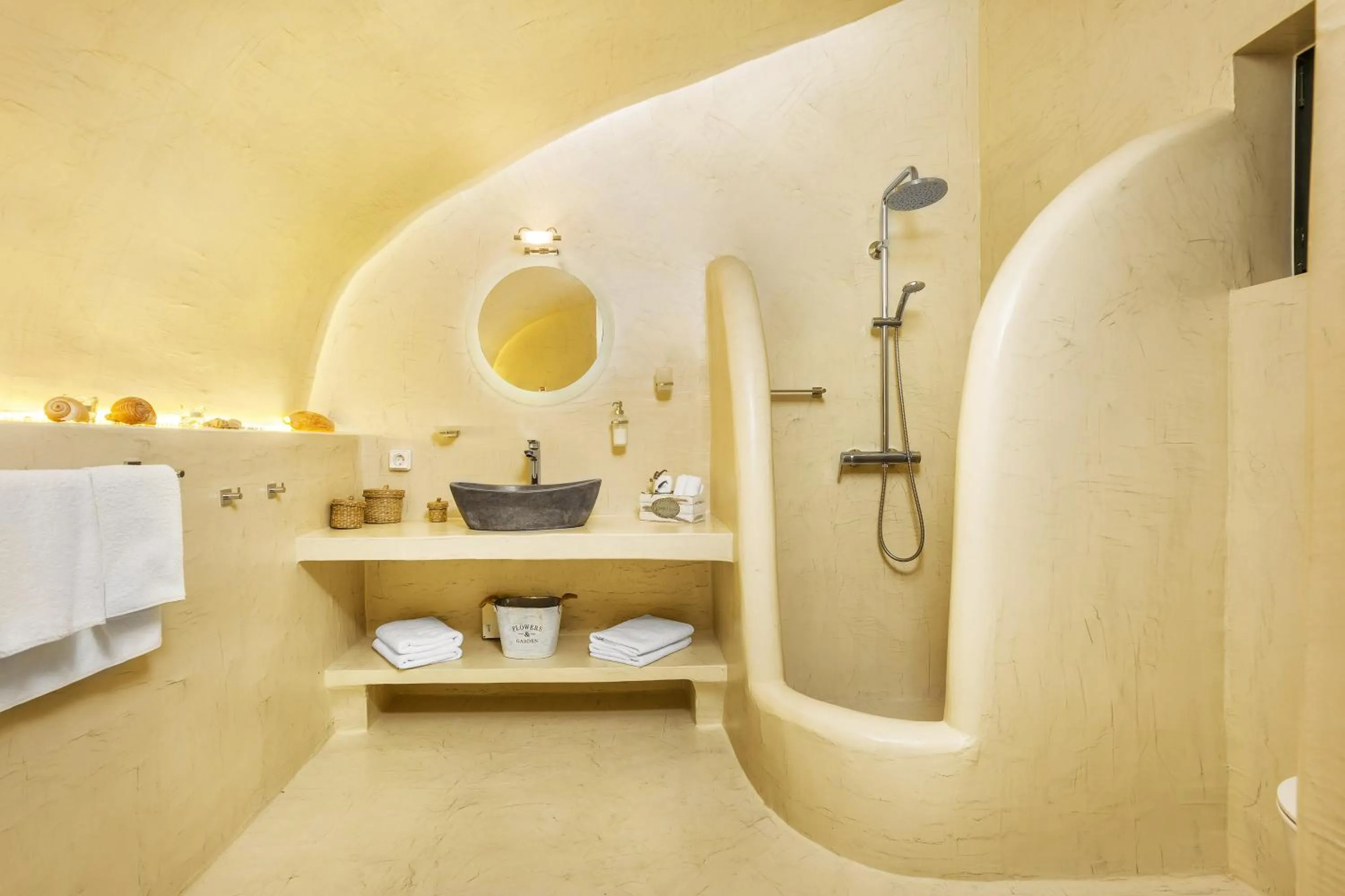 Bathroom in Casa d'Argento