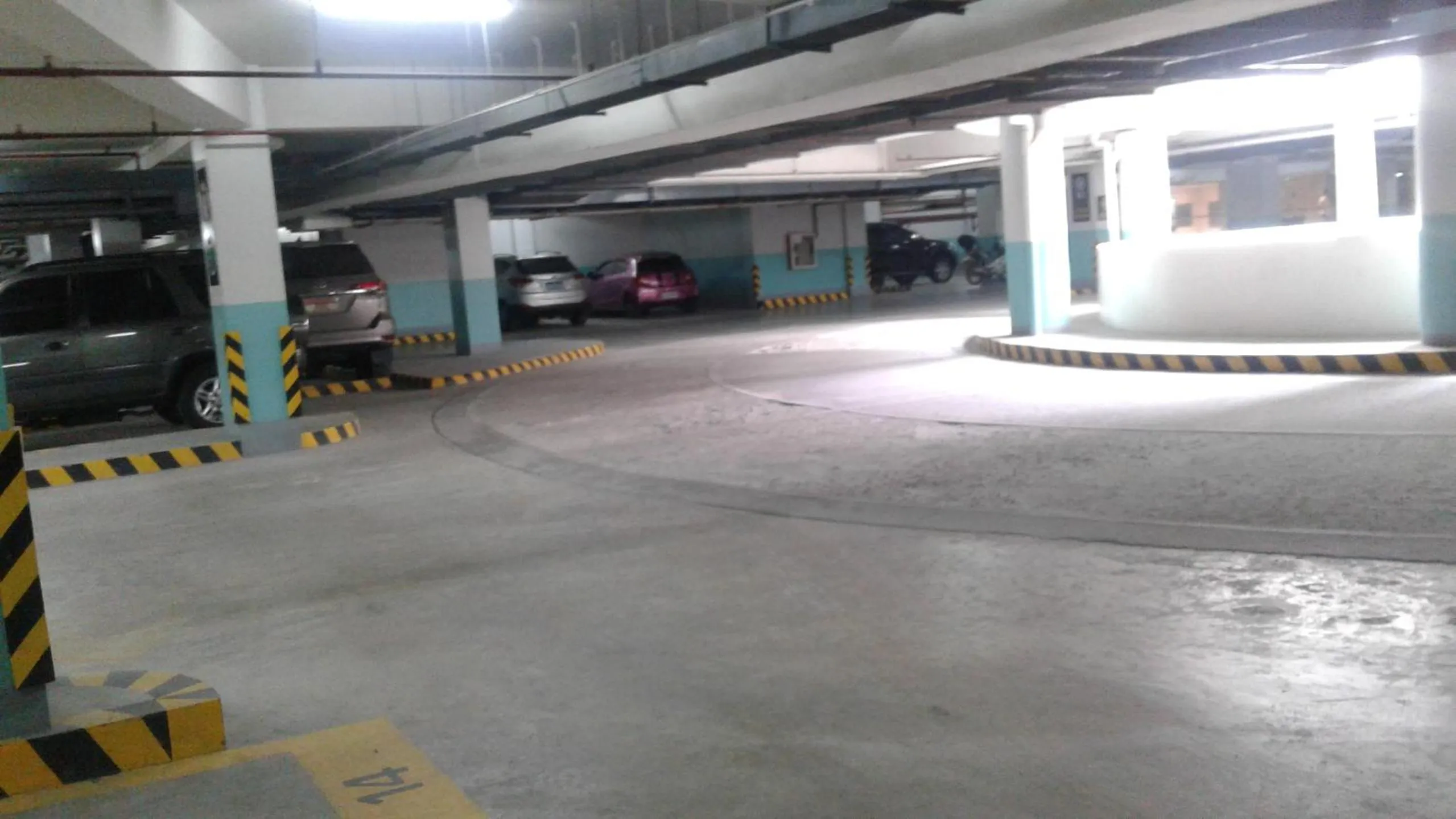 One Palm Tree Apartments