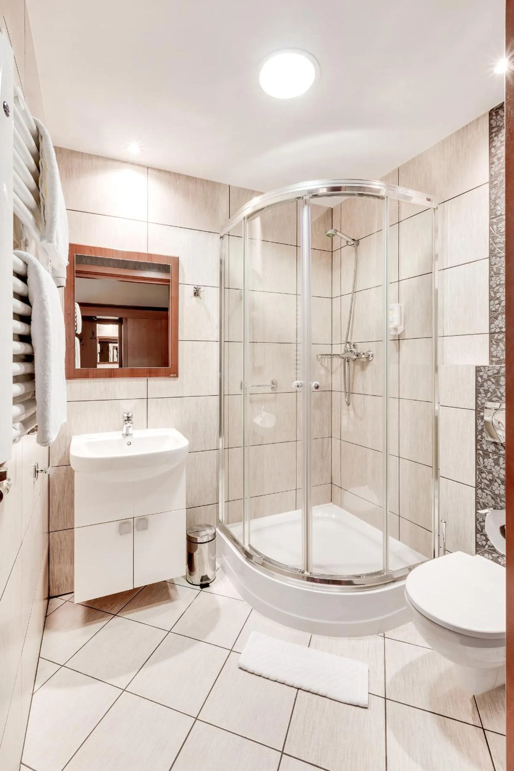 Shower in Hotel Konradówka Wellness & SPA - 300 metrów do centrum