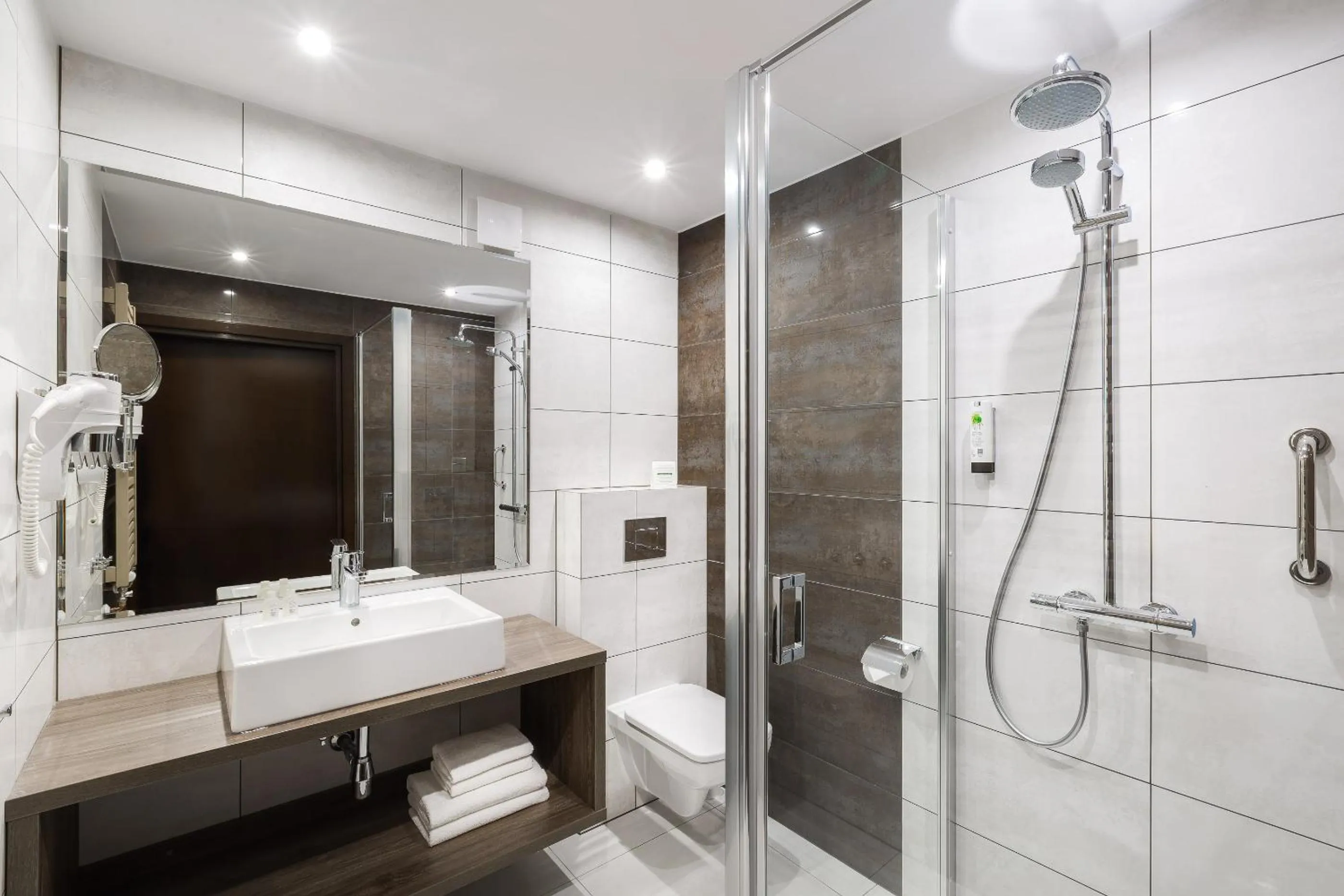 Bathroom in Hotel Konradówka Wellness & SPA - 300 metrów do centrum