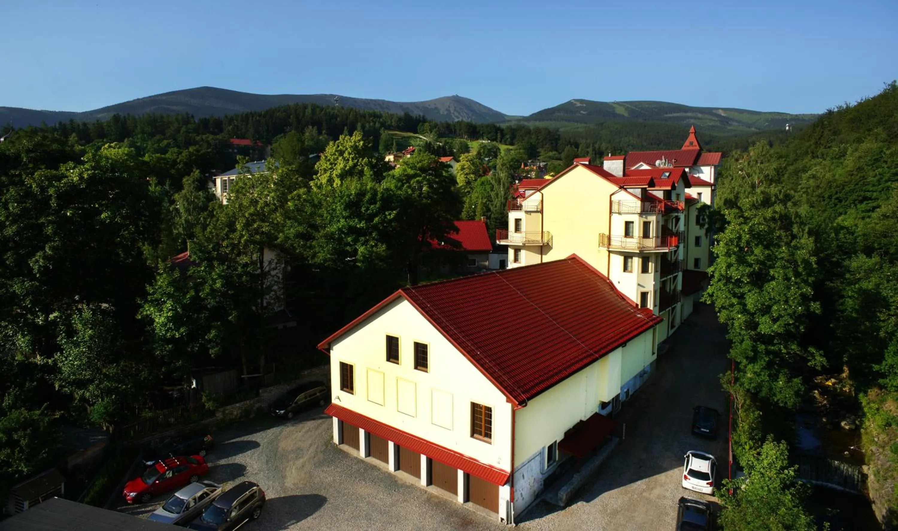 Off site in Hotel Konradówka Wellness & SPA - 300 metrów do centrum