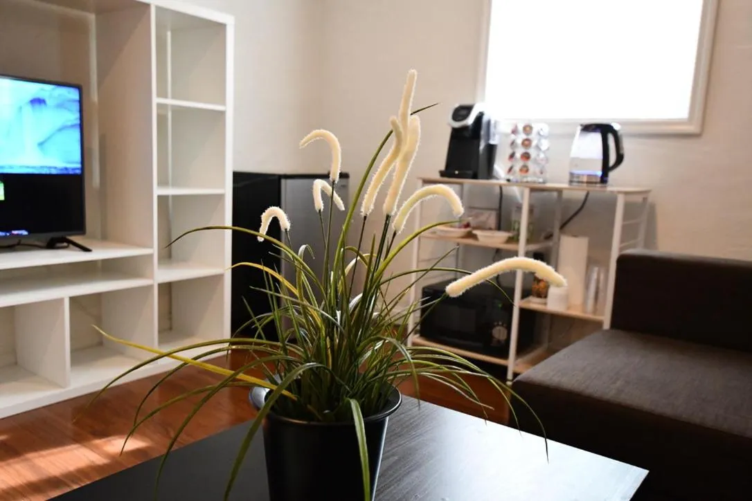 Seating area in Private Unit / Private Bathroom Near BART & SF