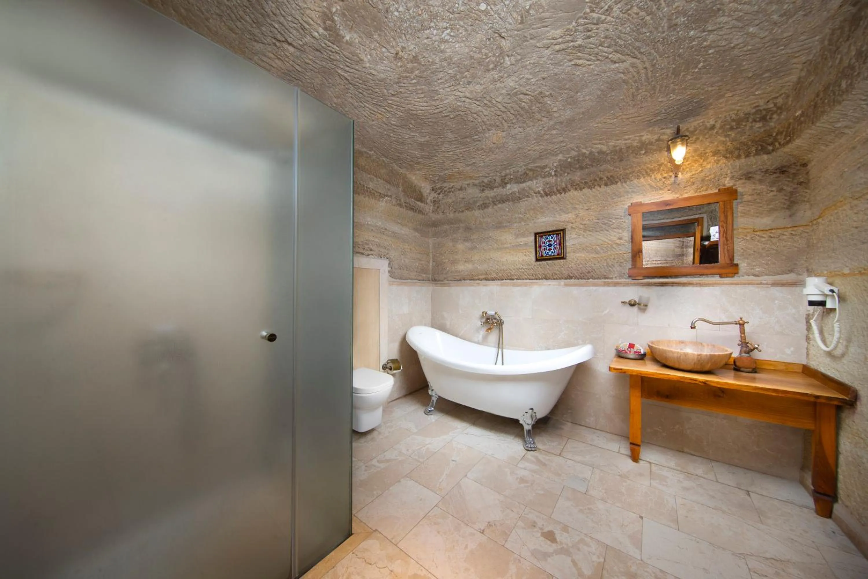 Shower in Terra Cave