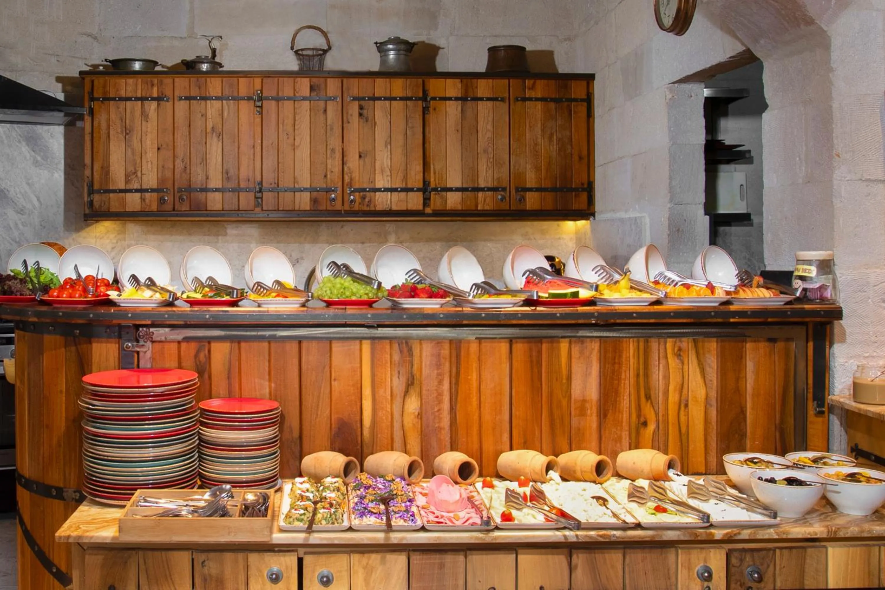 Seating area in Terra Cave