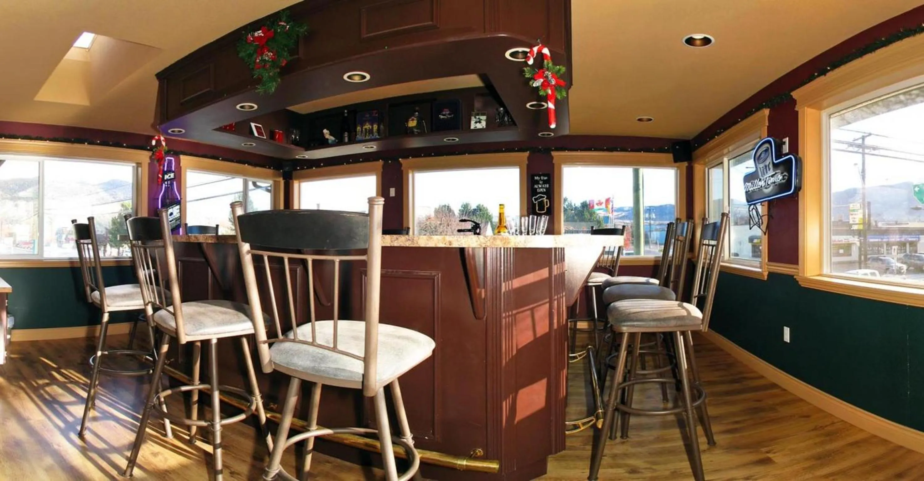 Lounge or bar in Travelodge by Wyndham Merritt