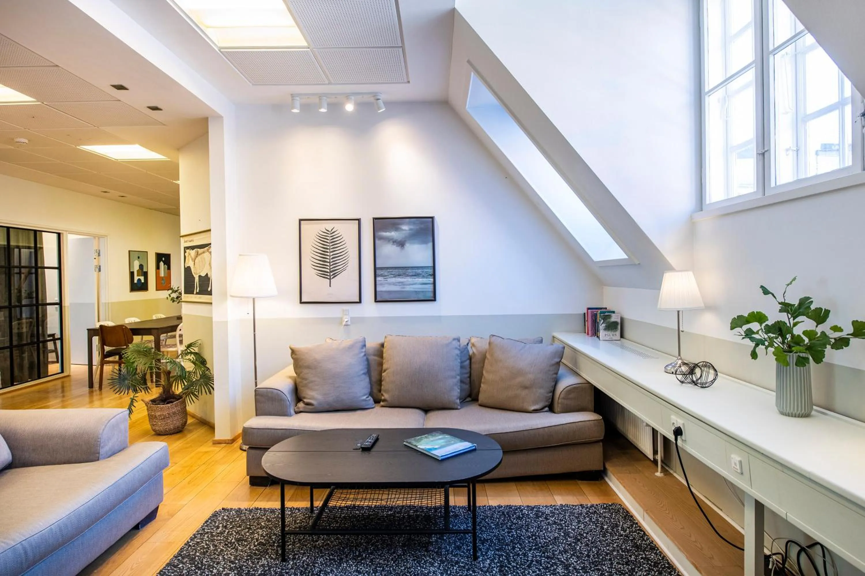 Seating area in Kings Garden 1 by Daniel&jacob's