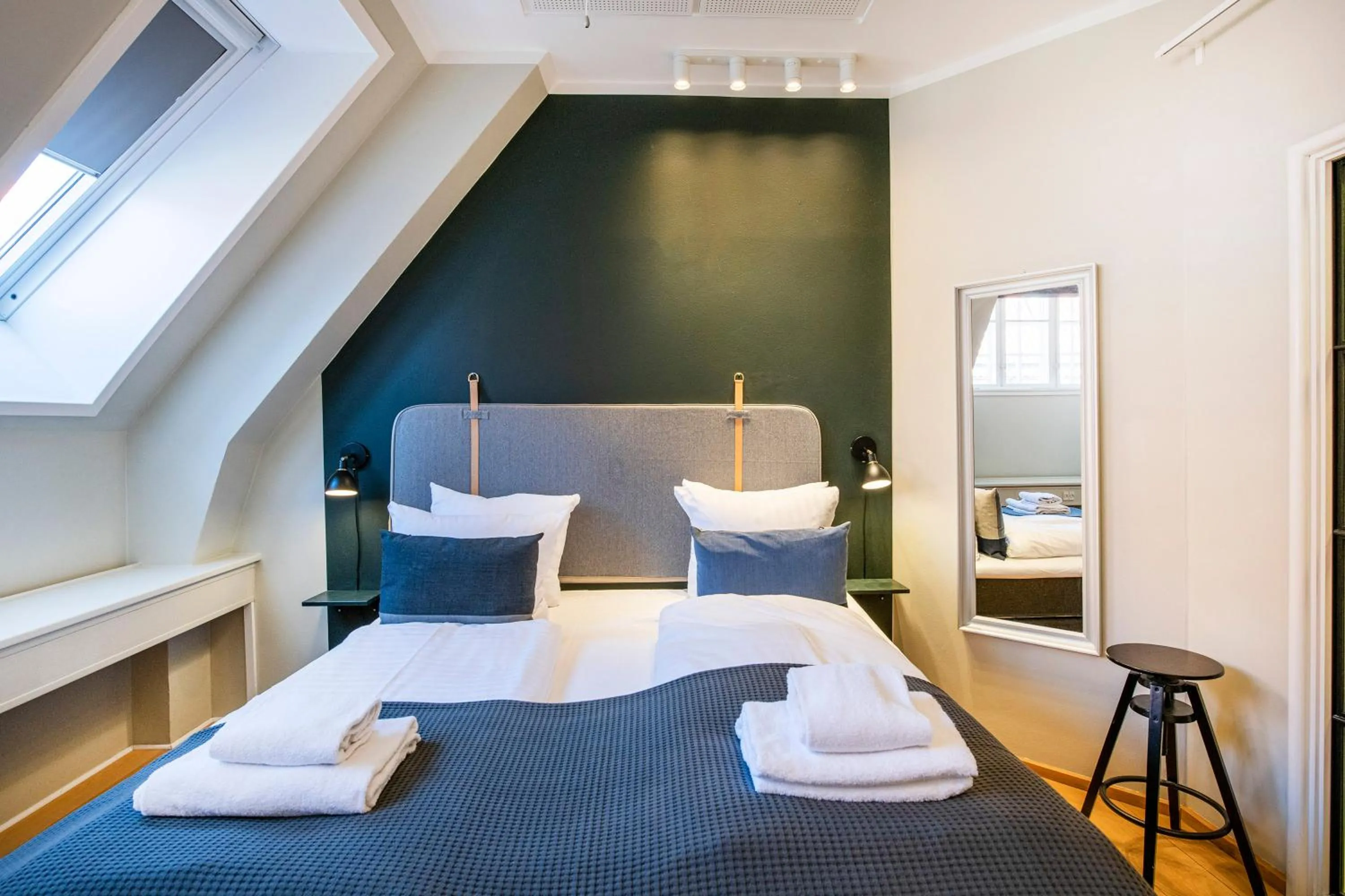 Bedroom, Bed in Kings Garden 1 by Daniel&jacob's