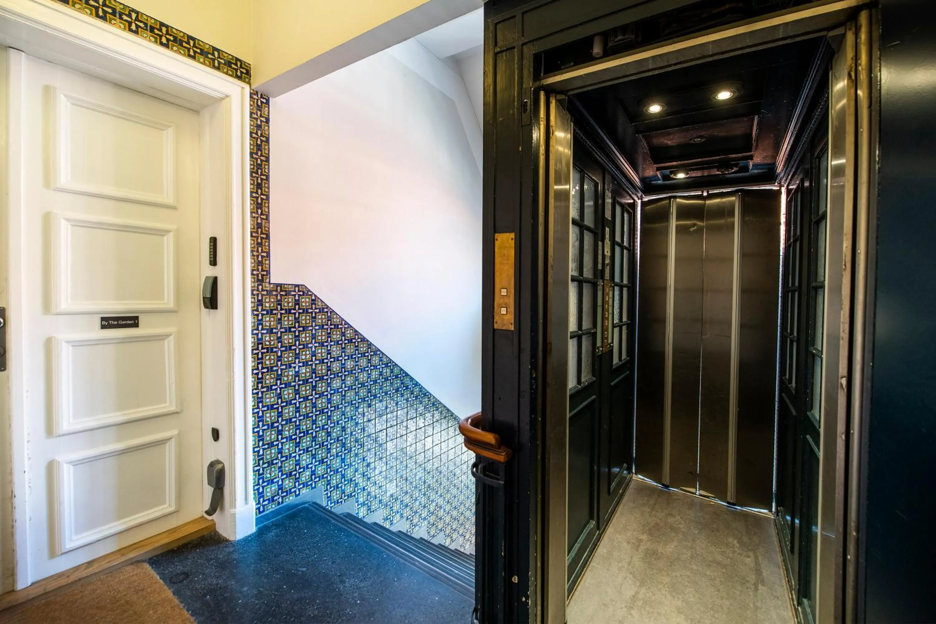 elevator in Kings Garden 1 by Daniel&jacob's