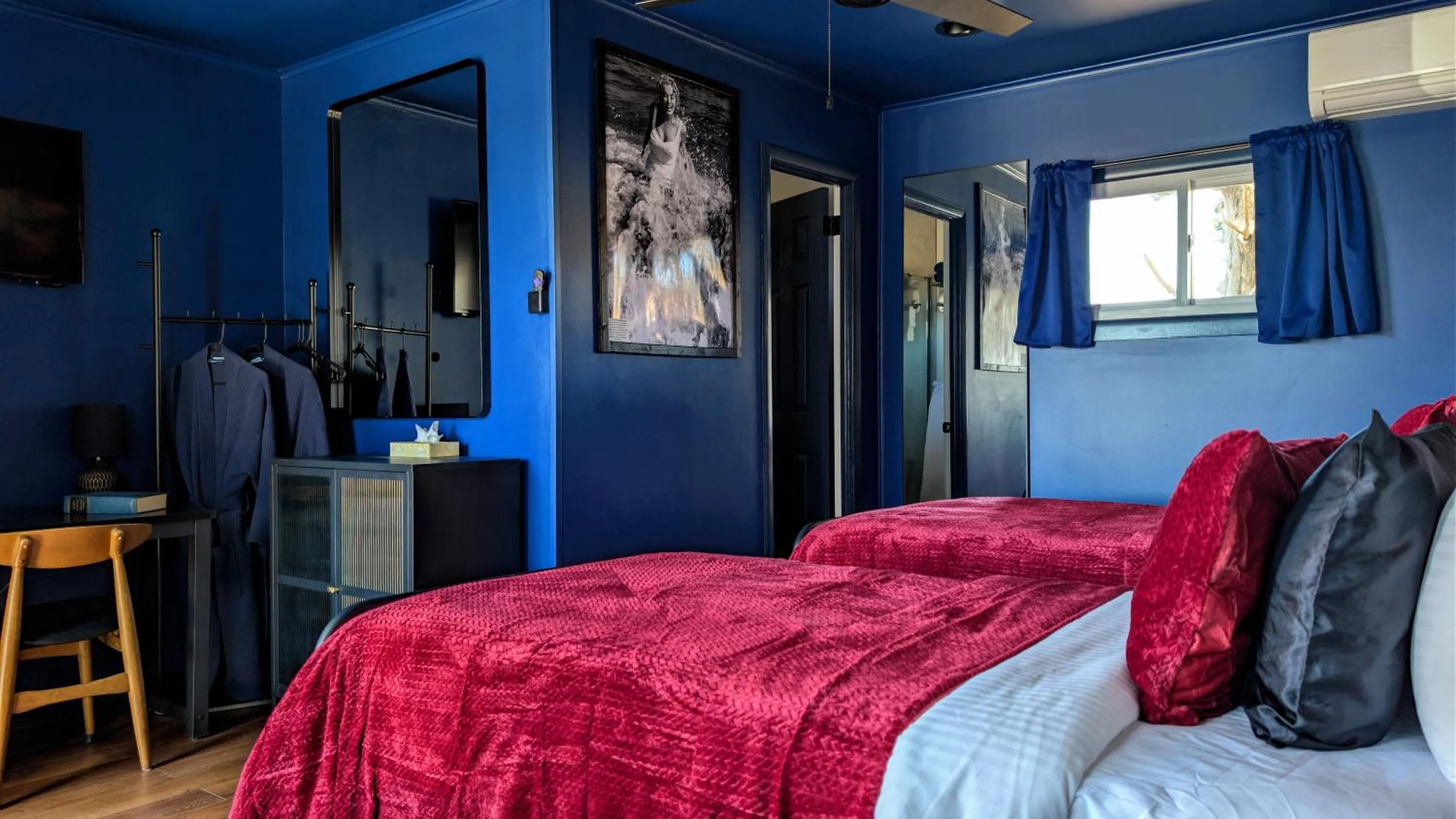 Twin Room in Ocean View Terrace