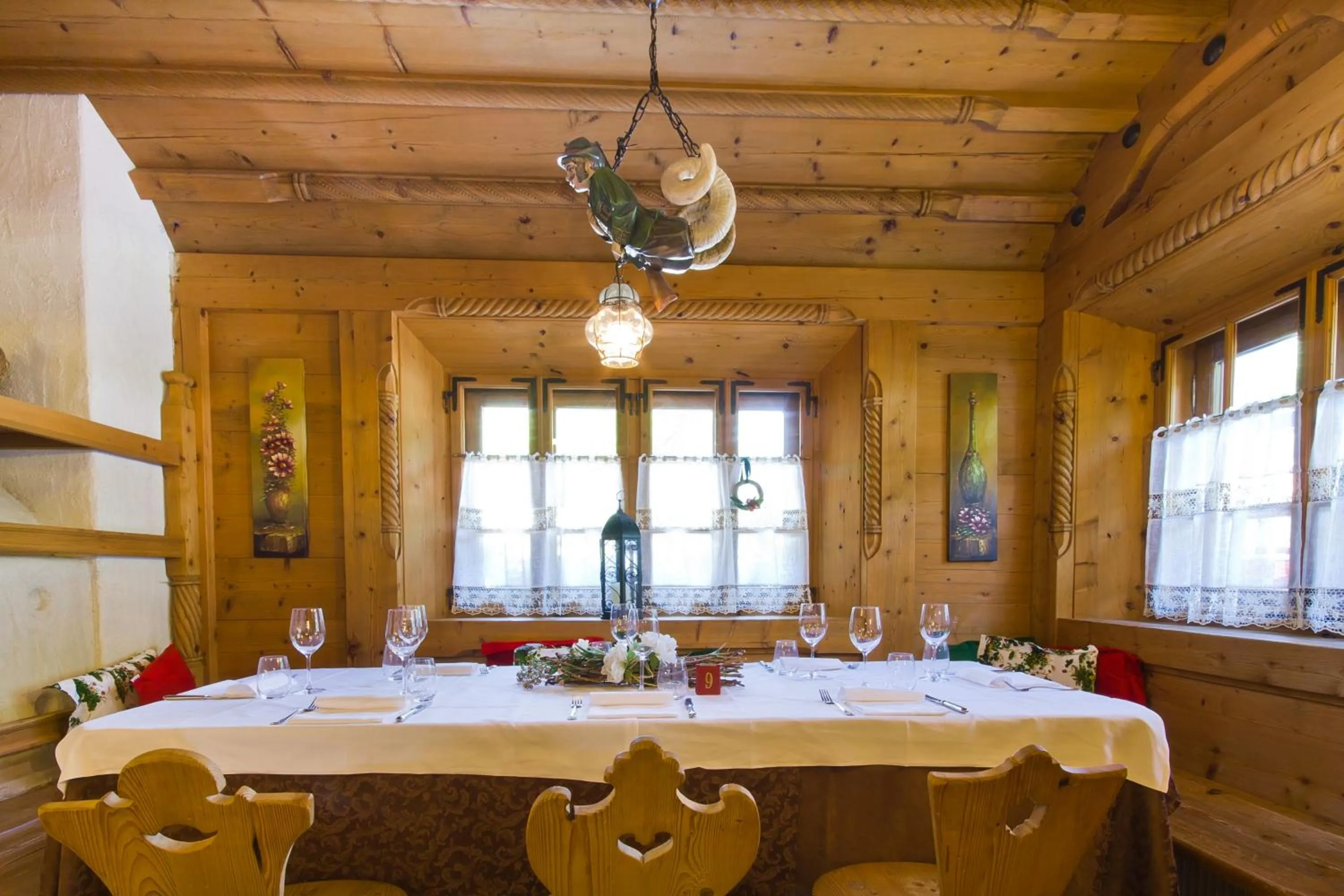 Restaurant/places to eat in Hotel Edelhof