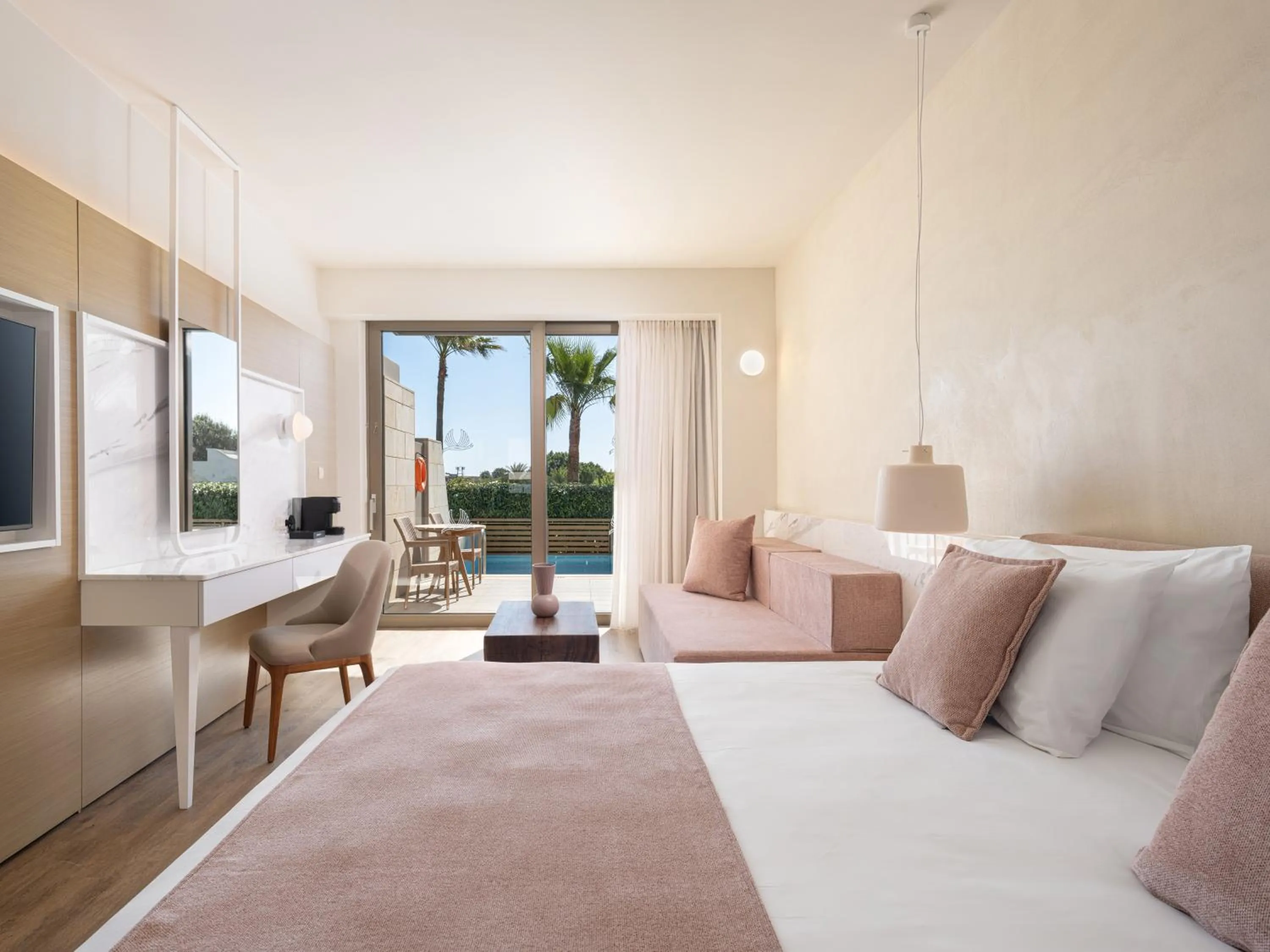 Bed in Avra Imperial Hotel