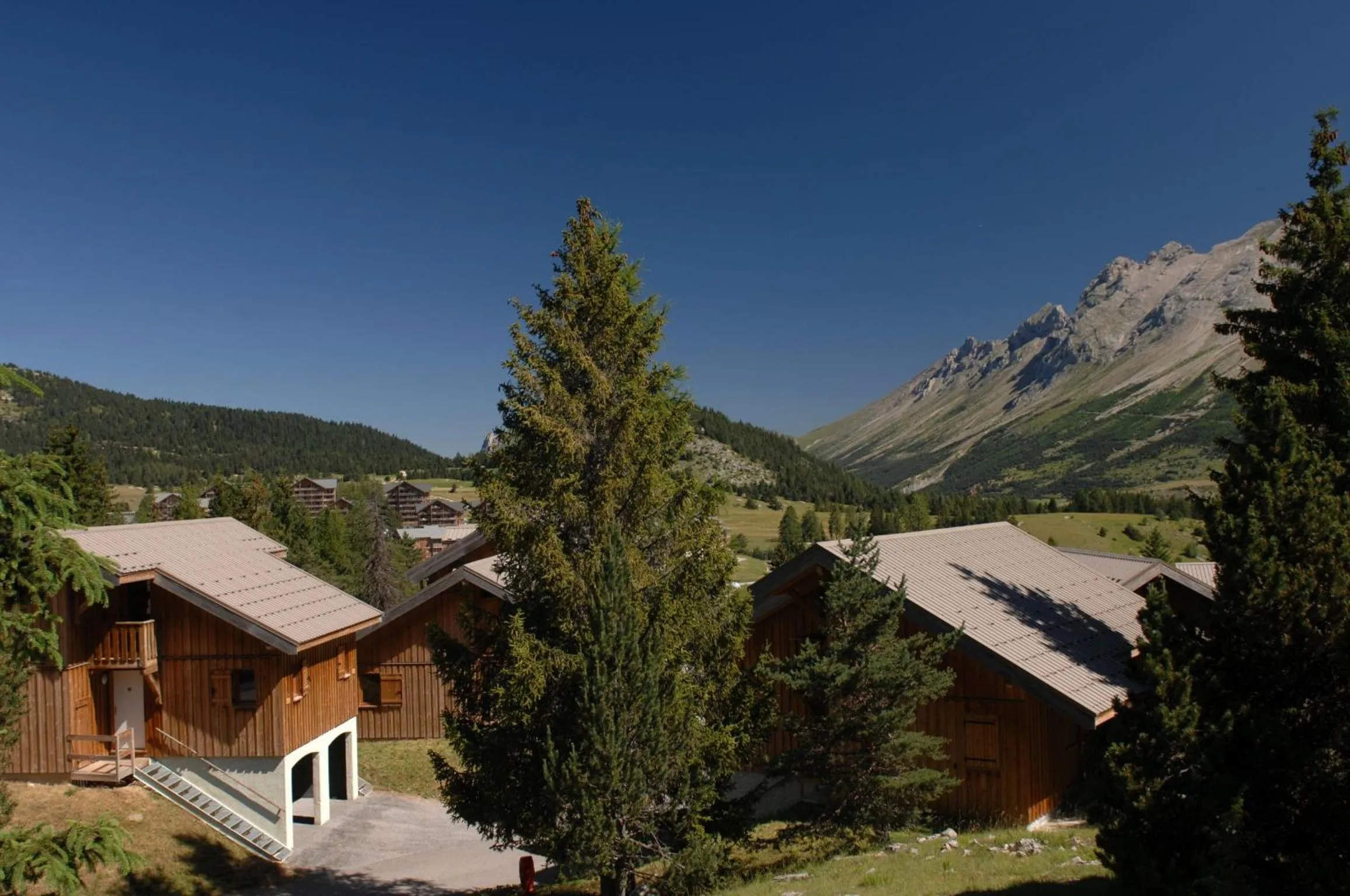 Facade/entrance in Résidence Odalys L'Orée des Pistes