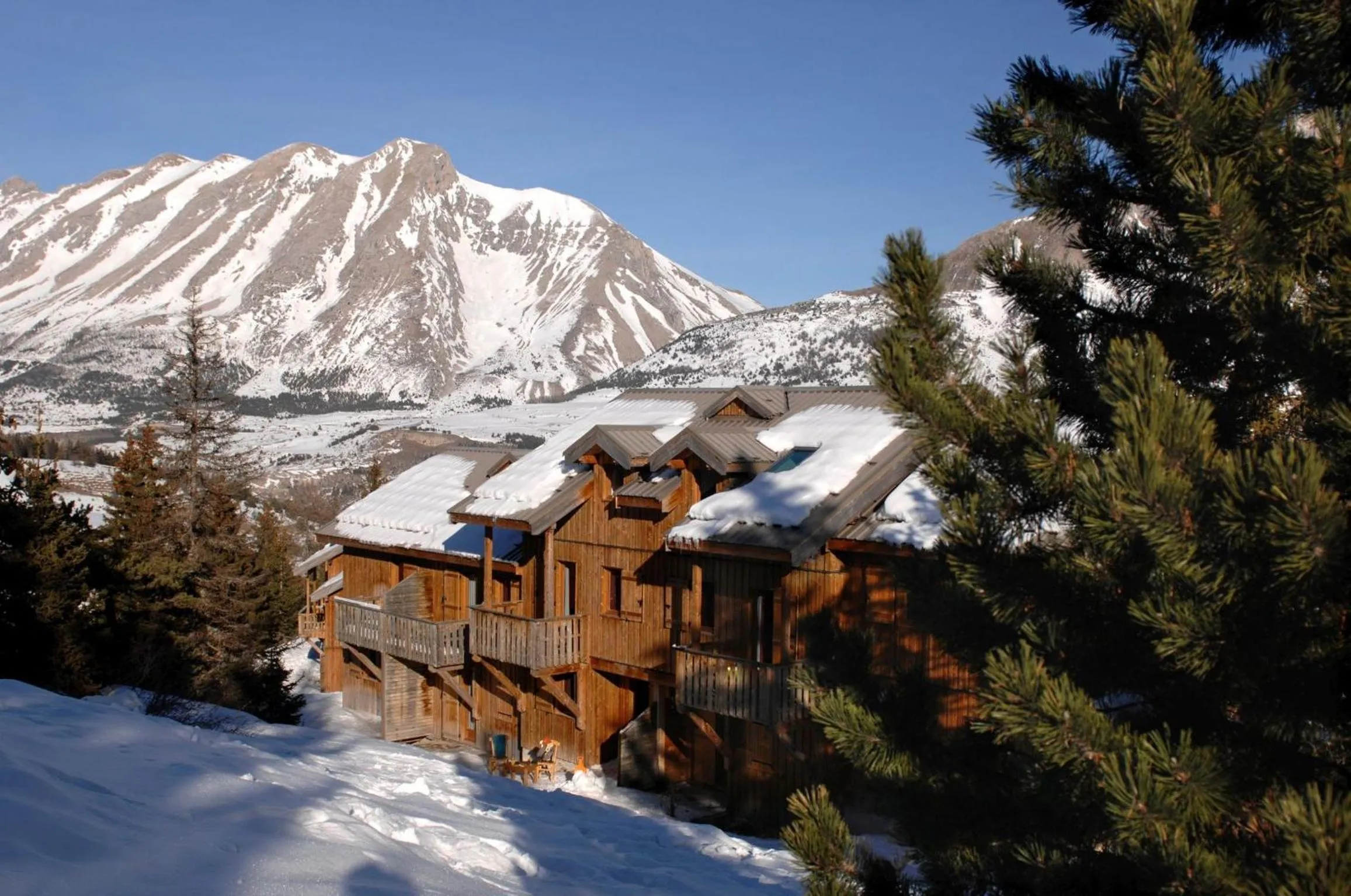 Facade/entrance in Résidence Odalys L'Orée des Pistes