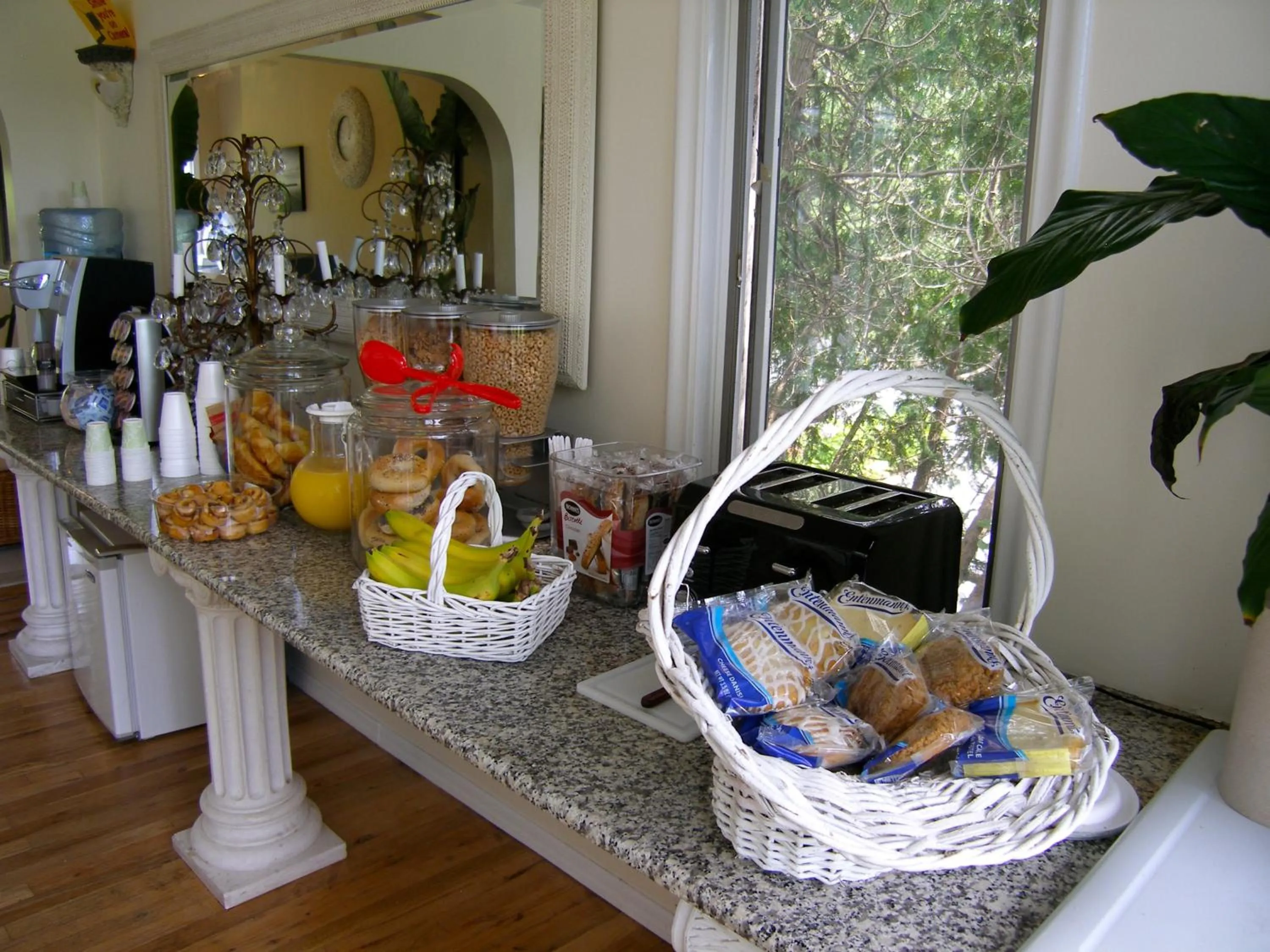 Drinks in Hamlet Inn